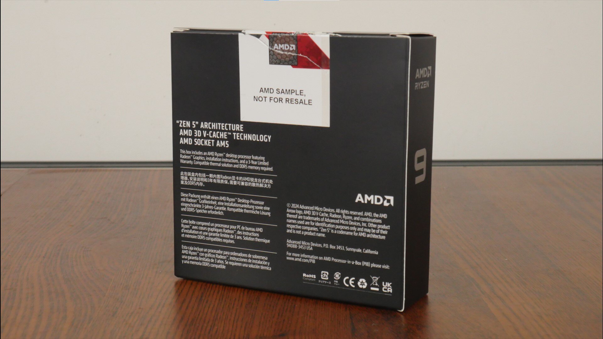 AMD Ryzen 9 9950X3D Packaging (Rear)
