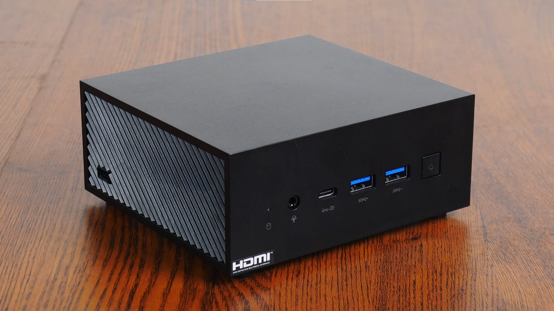 ASUS ExpertCenter PN53 Mini PC Aesthetics (1)