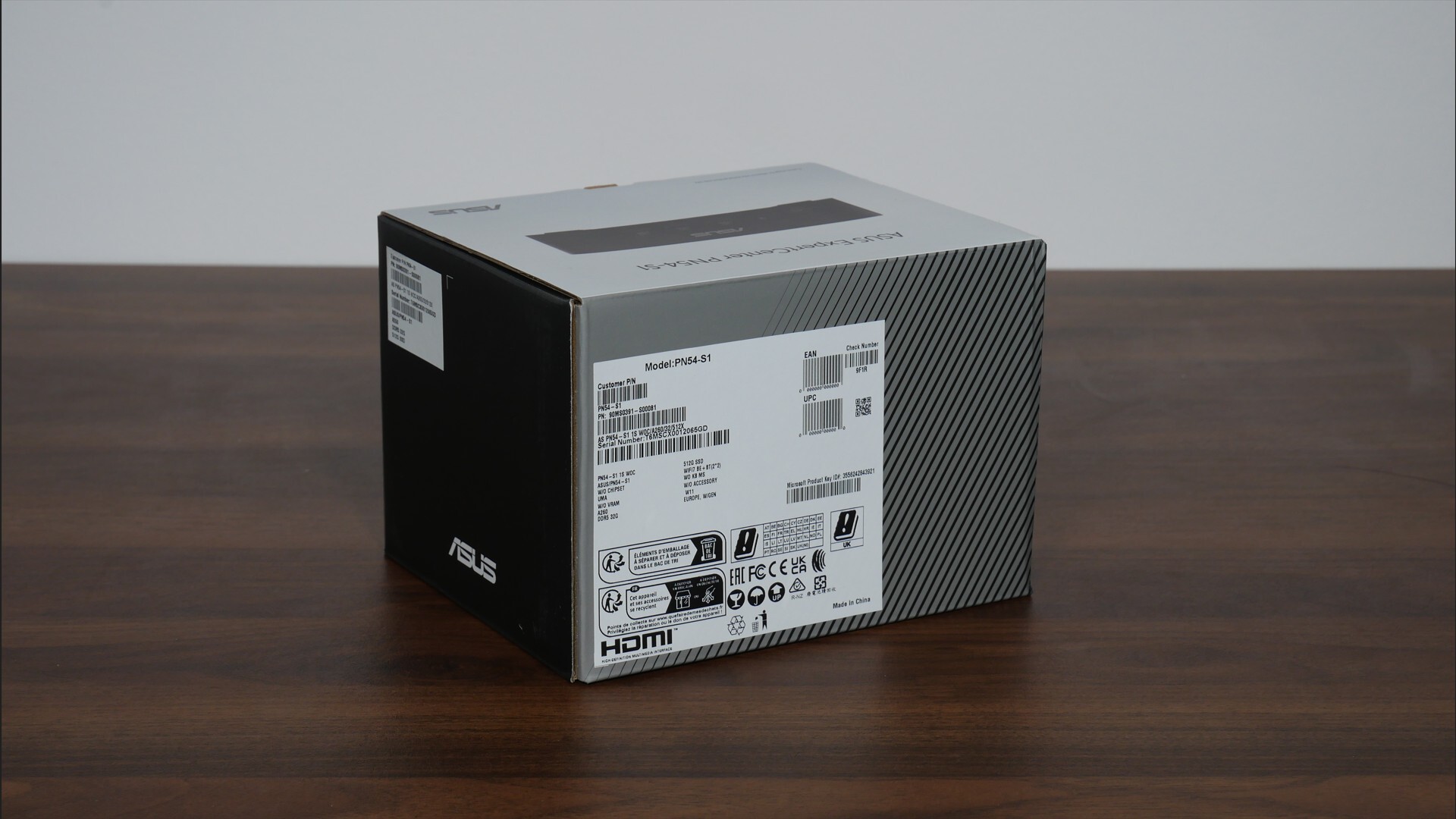 ASUS ExpertCenter PN54-S1 Packaging (Rear)