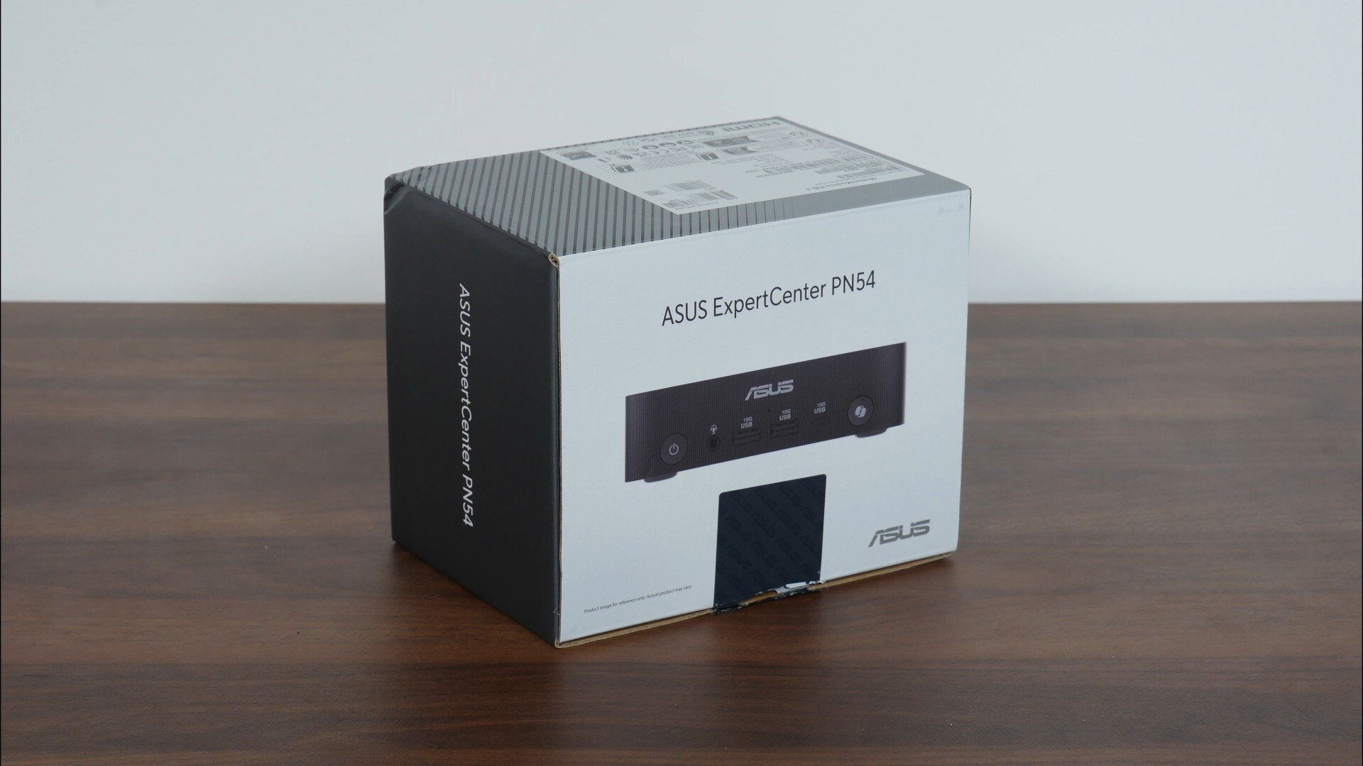 ASUS ExpertCenter PN54 Packaging (Front)
