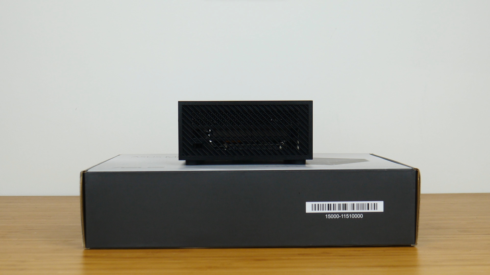 ASUS ExpertCenter PN64 Sides (2)
