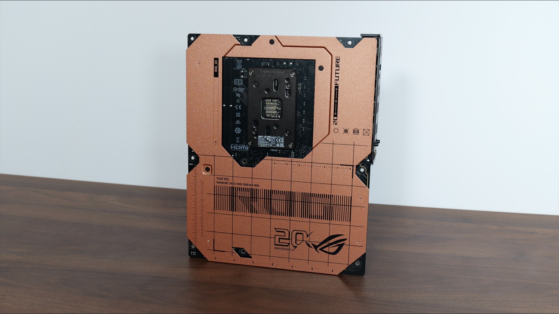 ASUS ROG CROSSHAIR 2006 Aesthetics (Backplate)