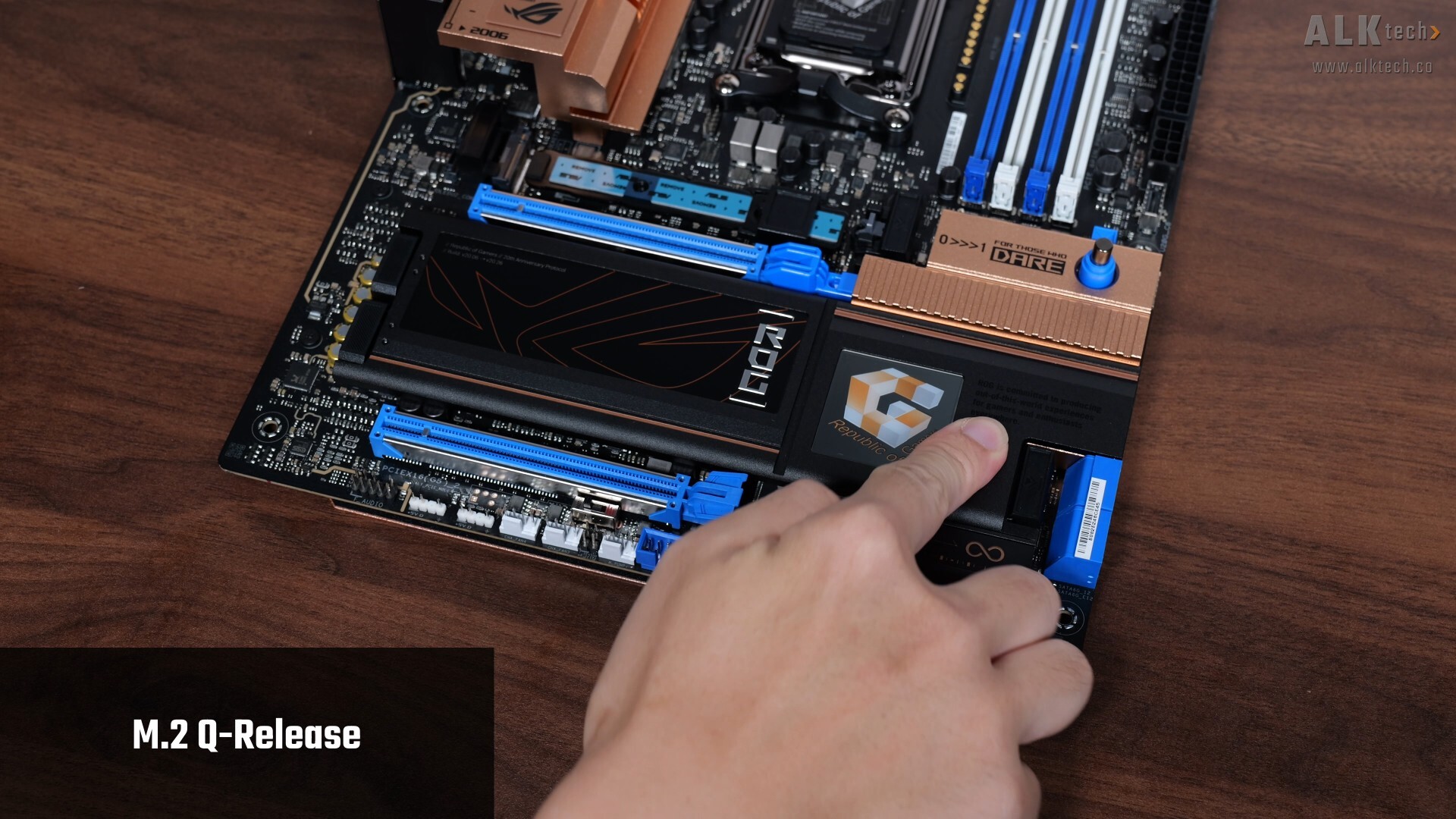 ASUS ROG CROSSHAIR 2006 M.2 Q-Release