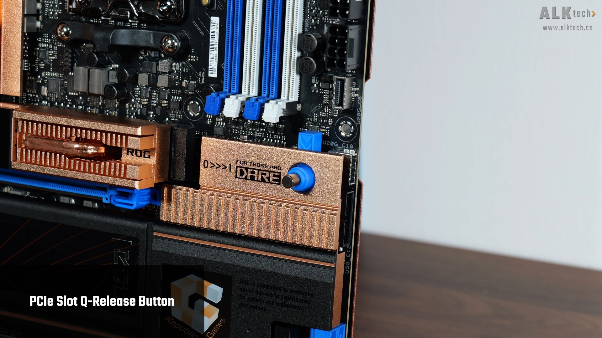 ASUS ROG CROSSHAIR 2006 PCIe Slot Q-Release