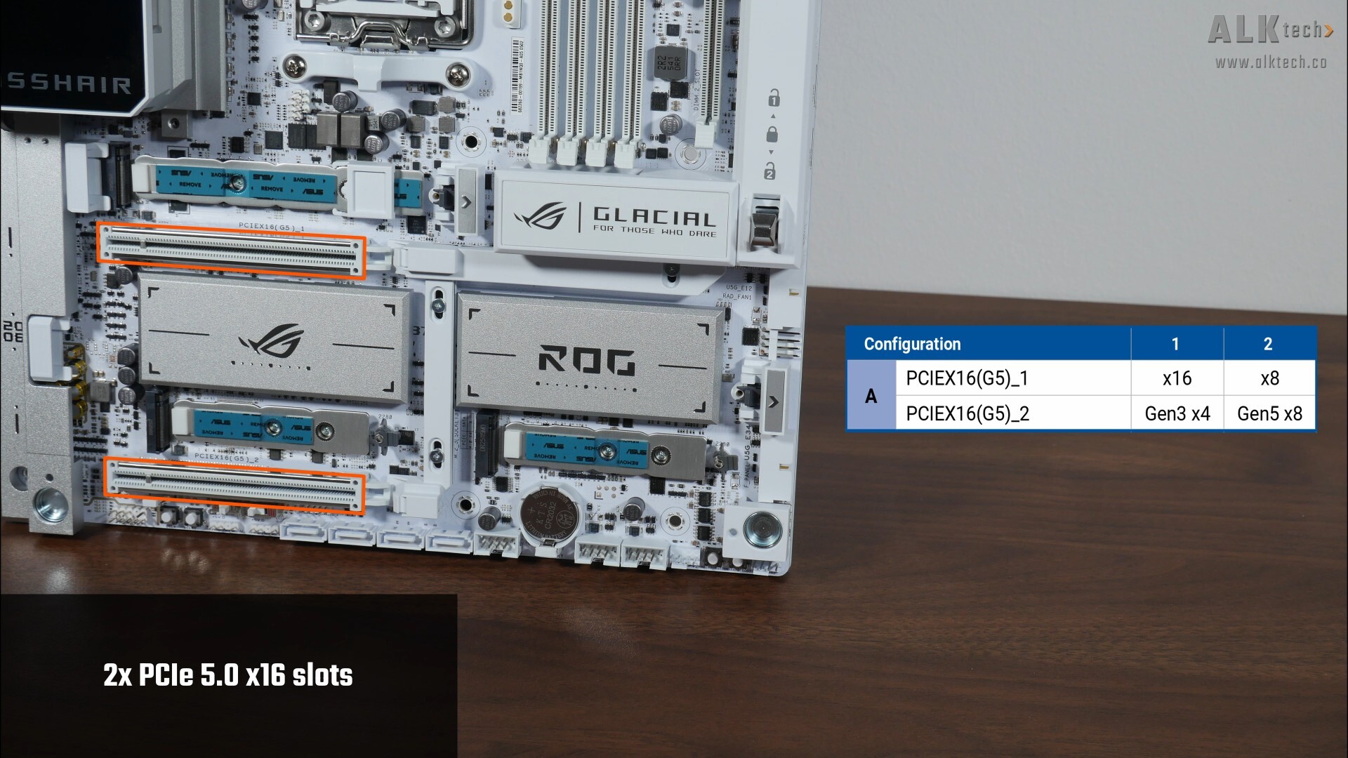  ASUS ROG CROSSHAIR X870E GLACIAL PCIe 5.0 x16 Slots