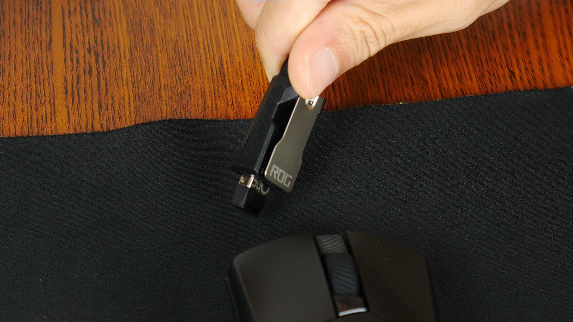 ASUS ROG Gladius III Wireless USB Dongle Extender Clip
