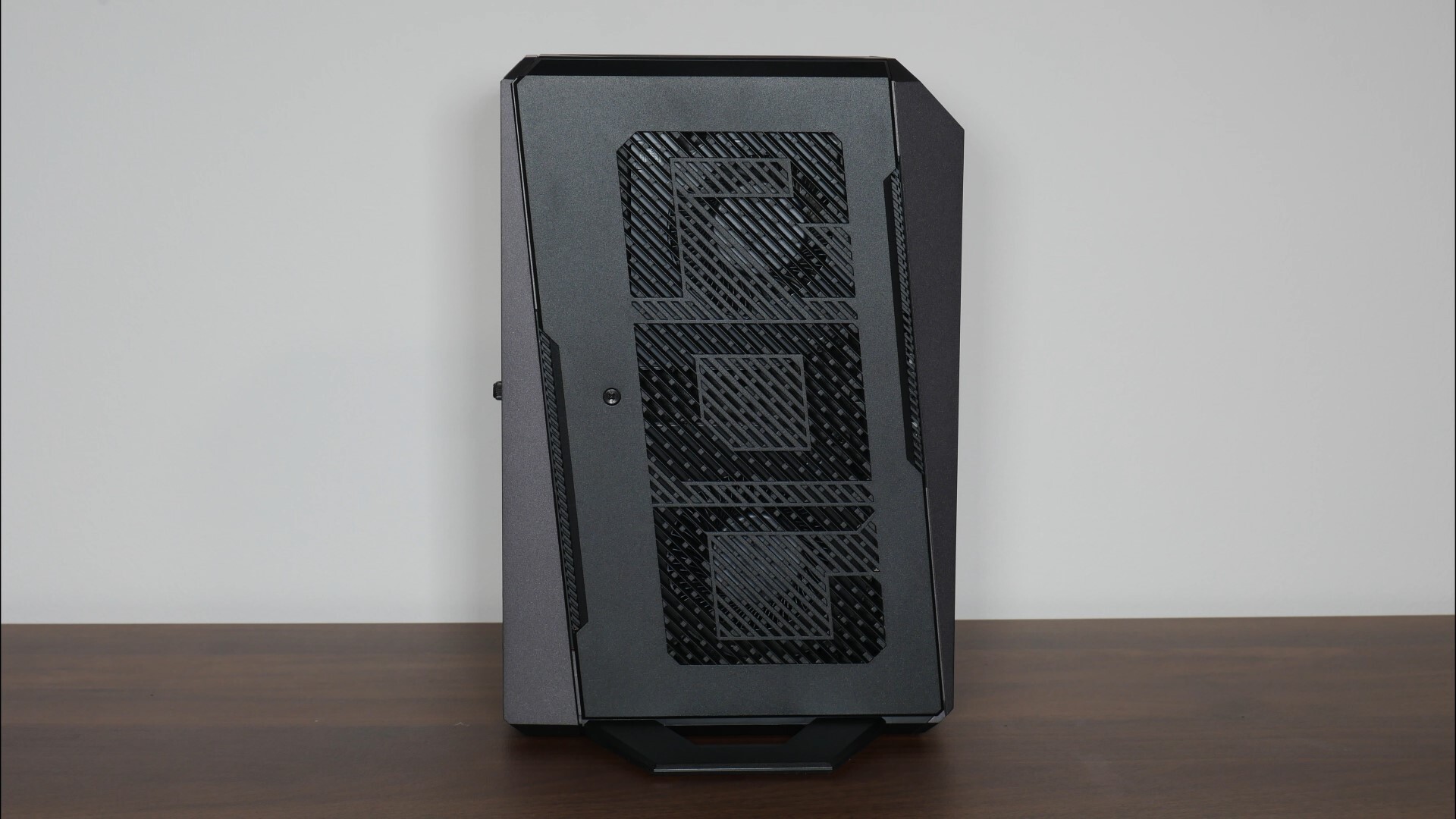 Review: ASUS ROG NUC (2025) Mini PC