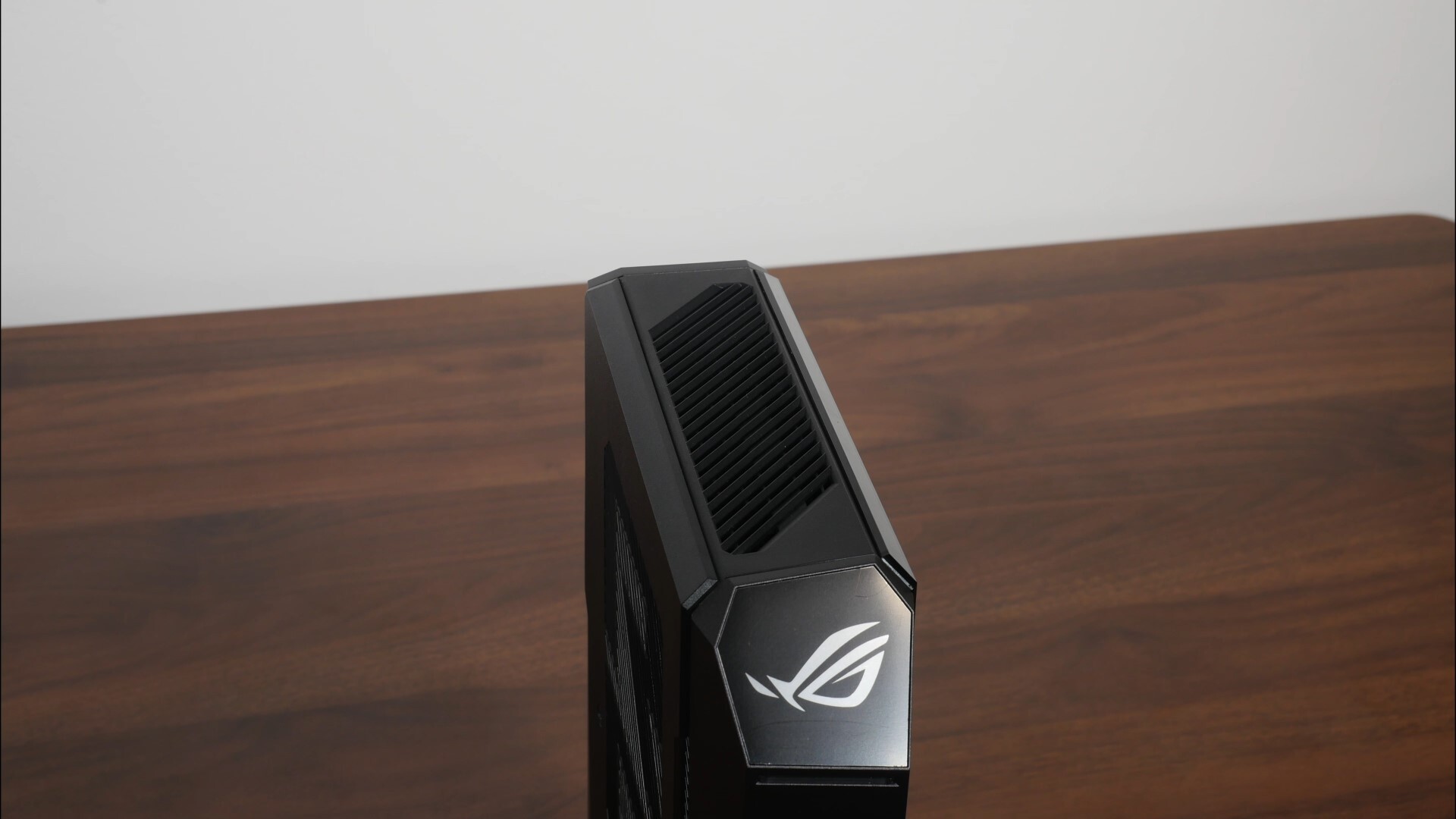 ASUS ROG NUC (2025) Aesthetics (Top)