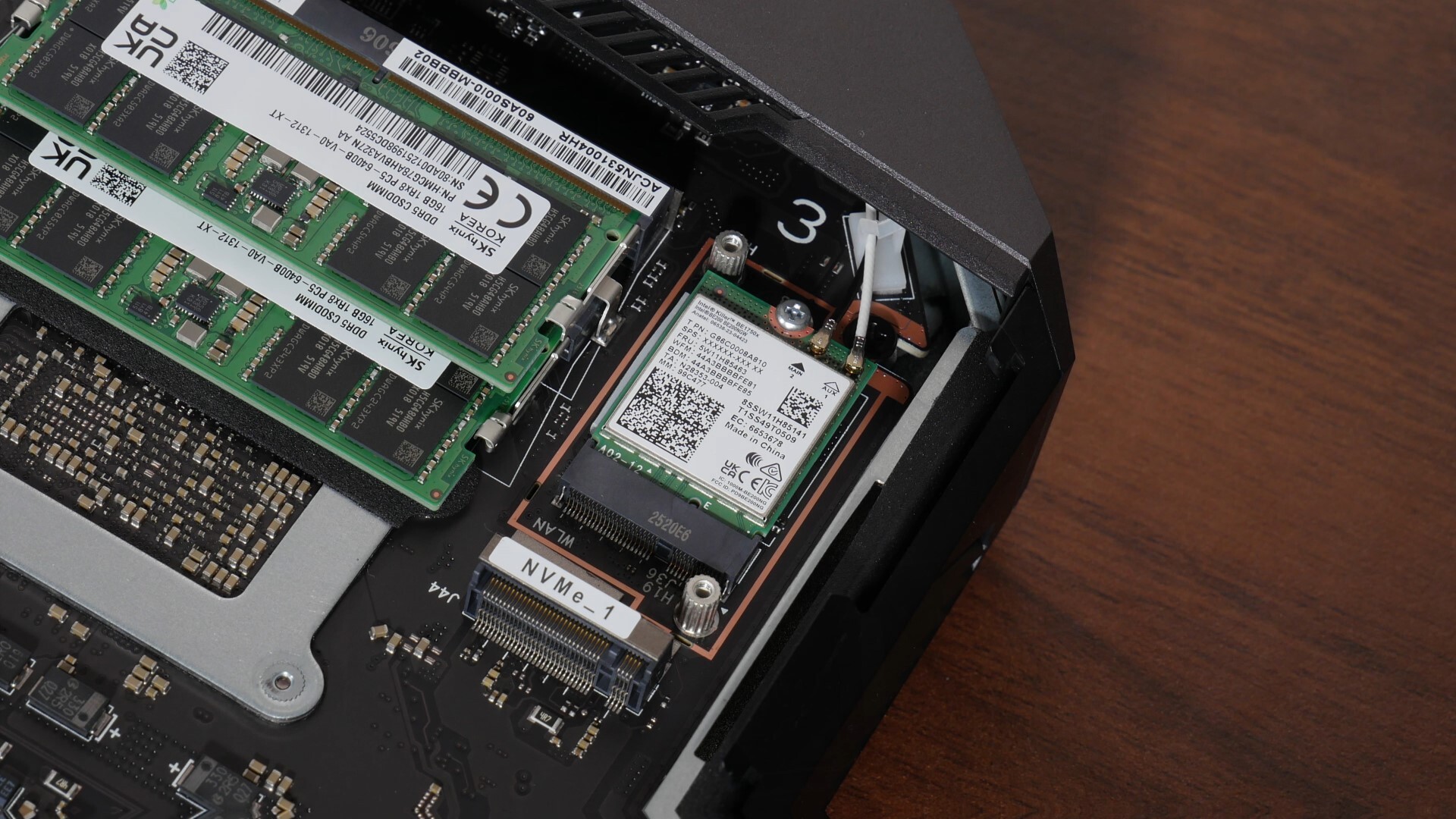 ASUS ROG NUC (2025) M.2 WIFI Module (2)