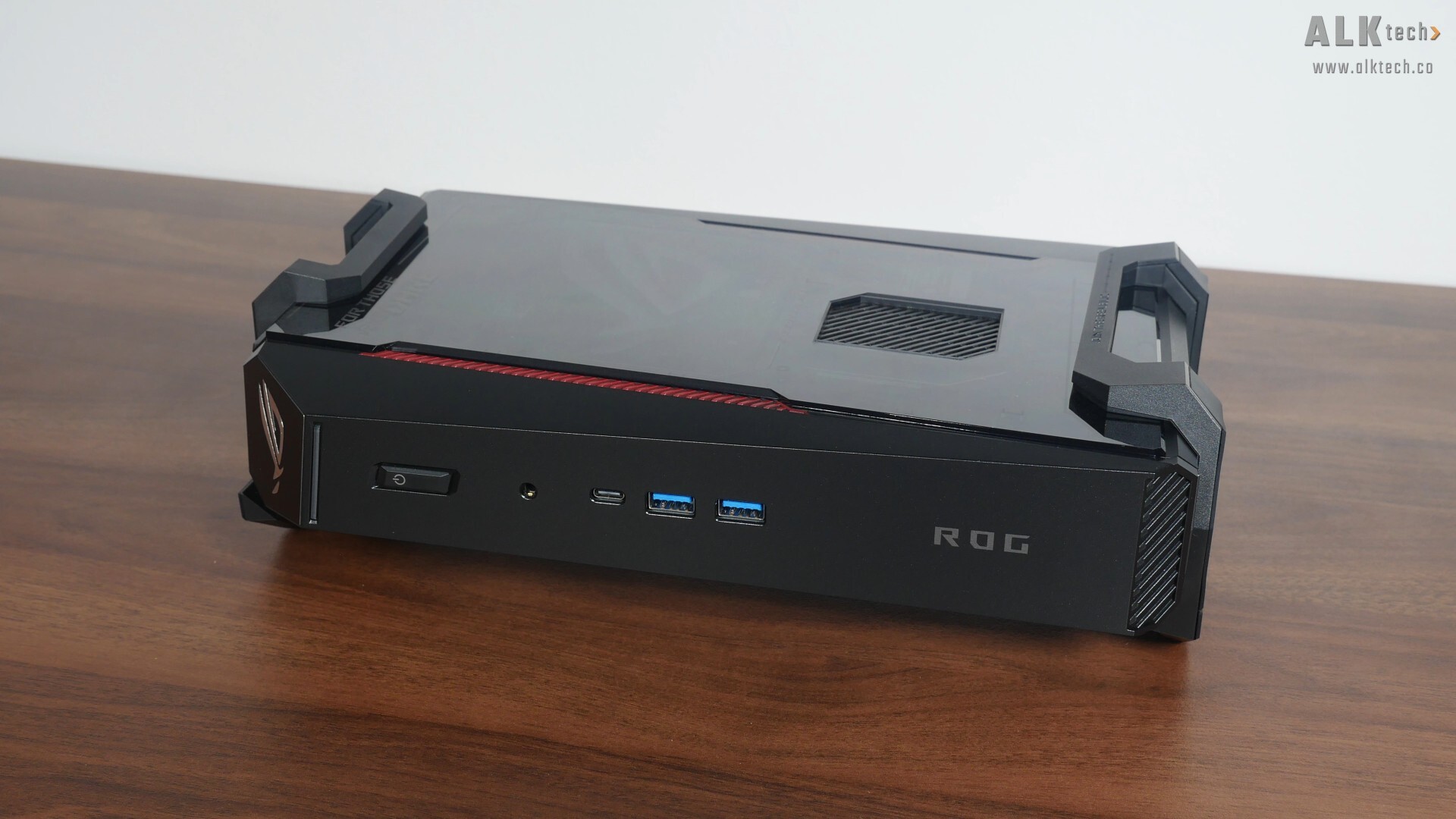 ASUS ROG NUC 16 Horizontal Orientation