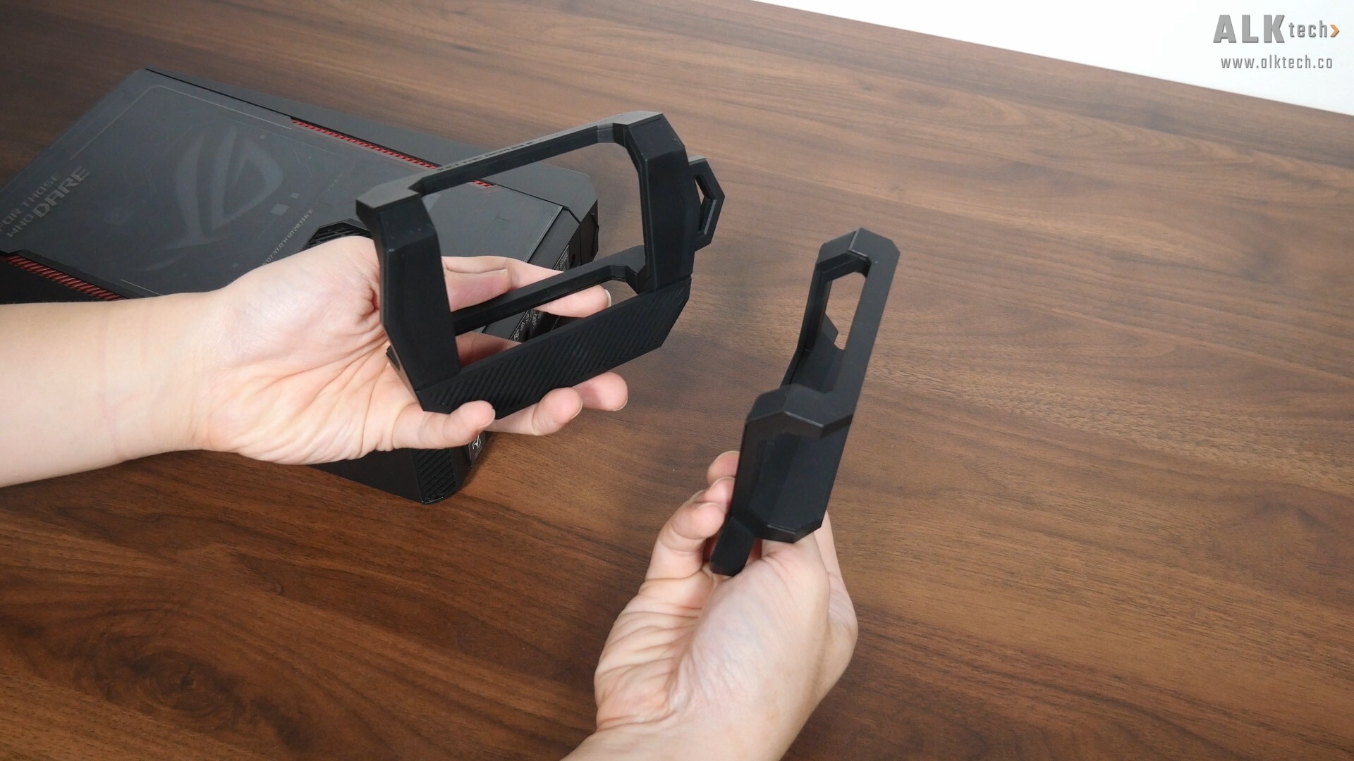 ASUS ROG NUC 16 PC Stand