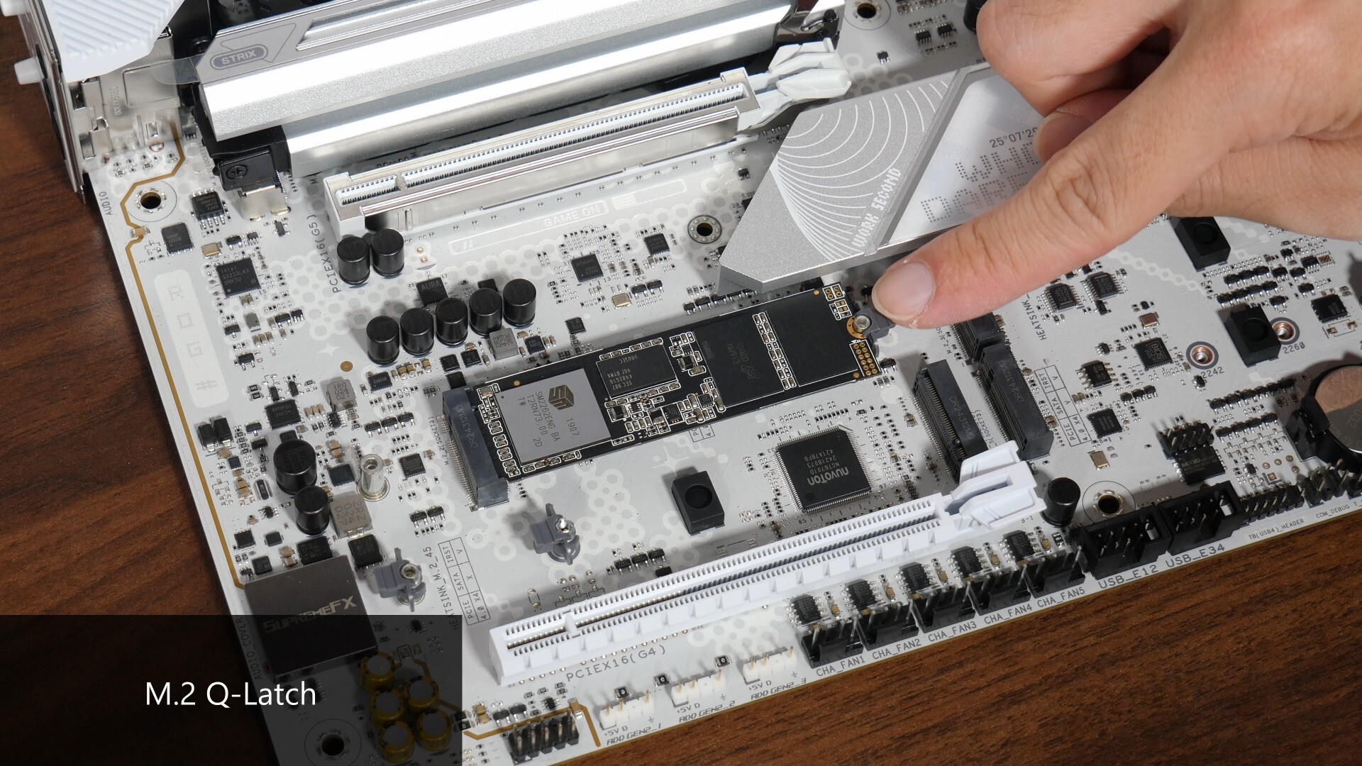 ASUS ROG STRIX Z890-A GAMING WIFI M.2 Q-Latch