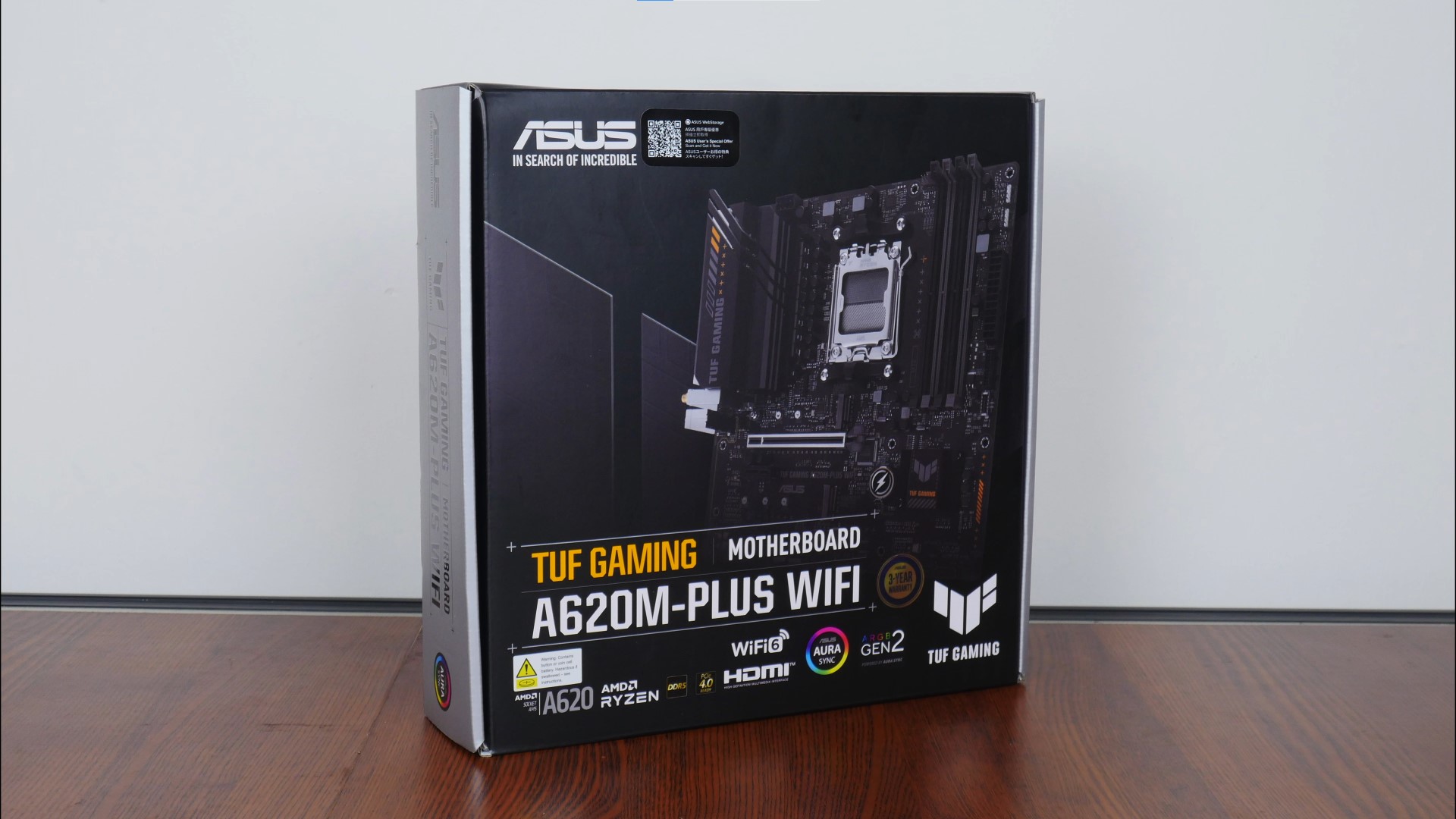 ASUS TUF Gaming A620M-PLUS WIFI Packaging (Front)