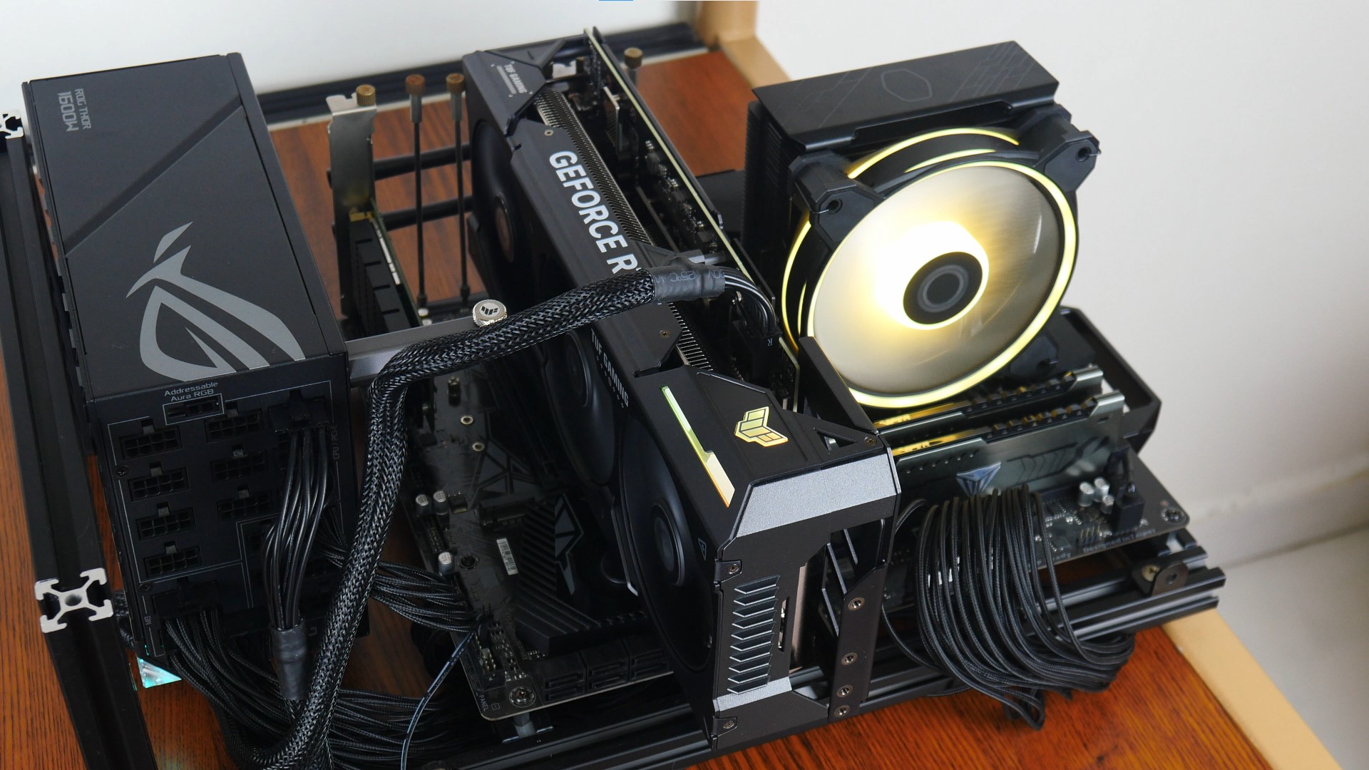 ASUS TUF Gaming GeForce RTX 4070 SUPER 12GB GDDR6X OC Edition RGB Lighting (1)