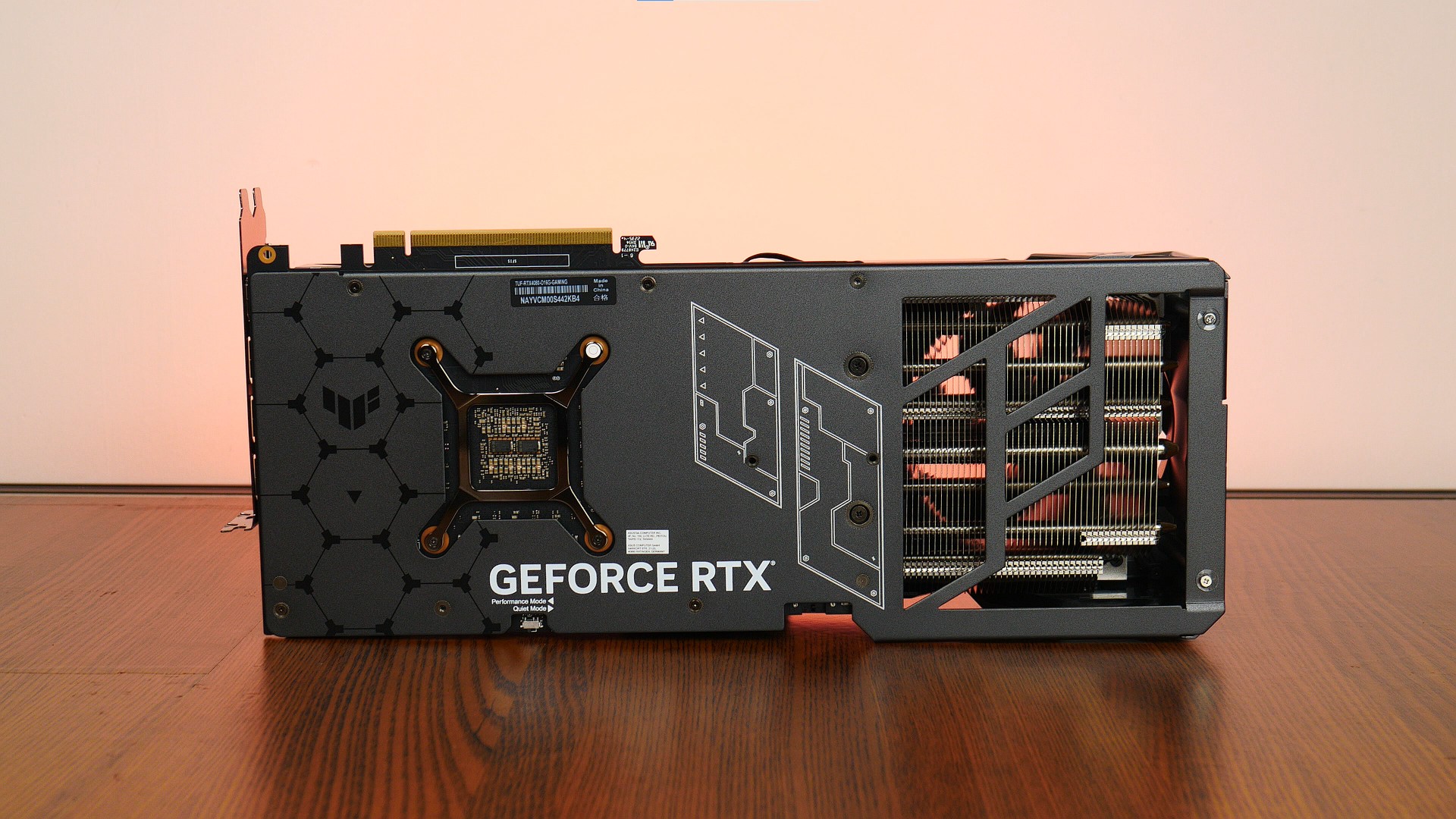 ASUS TUF Gaming GeForce RTX 4080 16GB GDDR6X OC Edition Aesthetics (2)