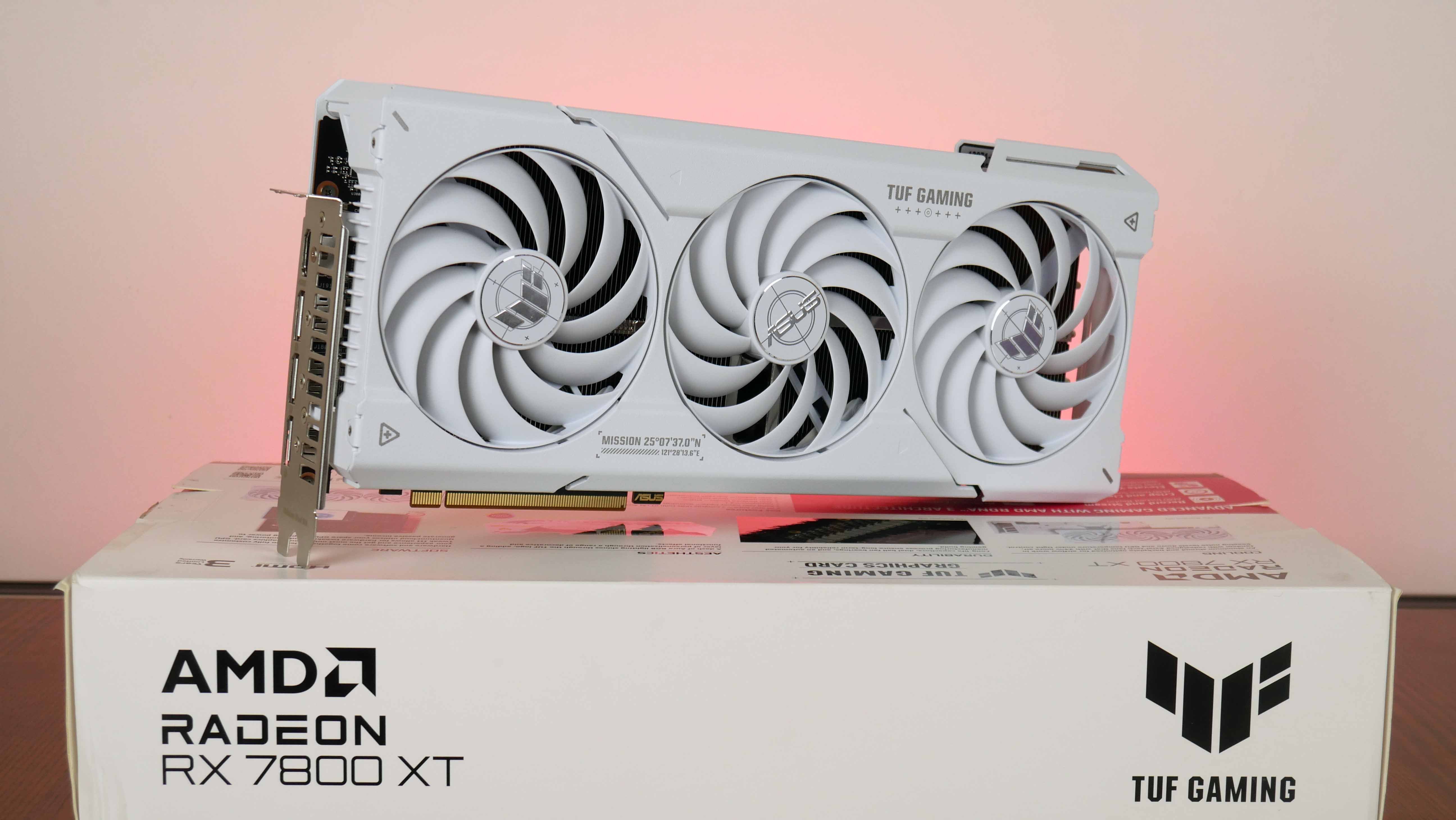 ASUS TUF Gaming Radeon RX 7800 XT White OC Edition 16GB GDDR6