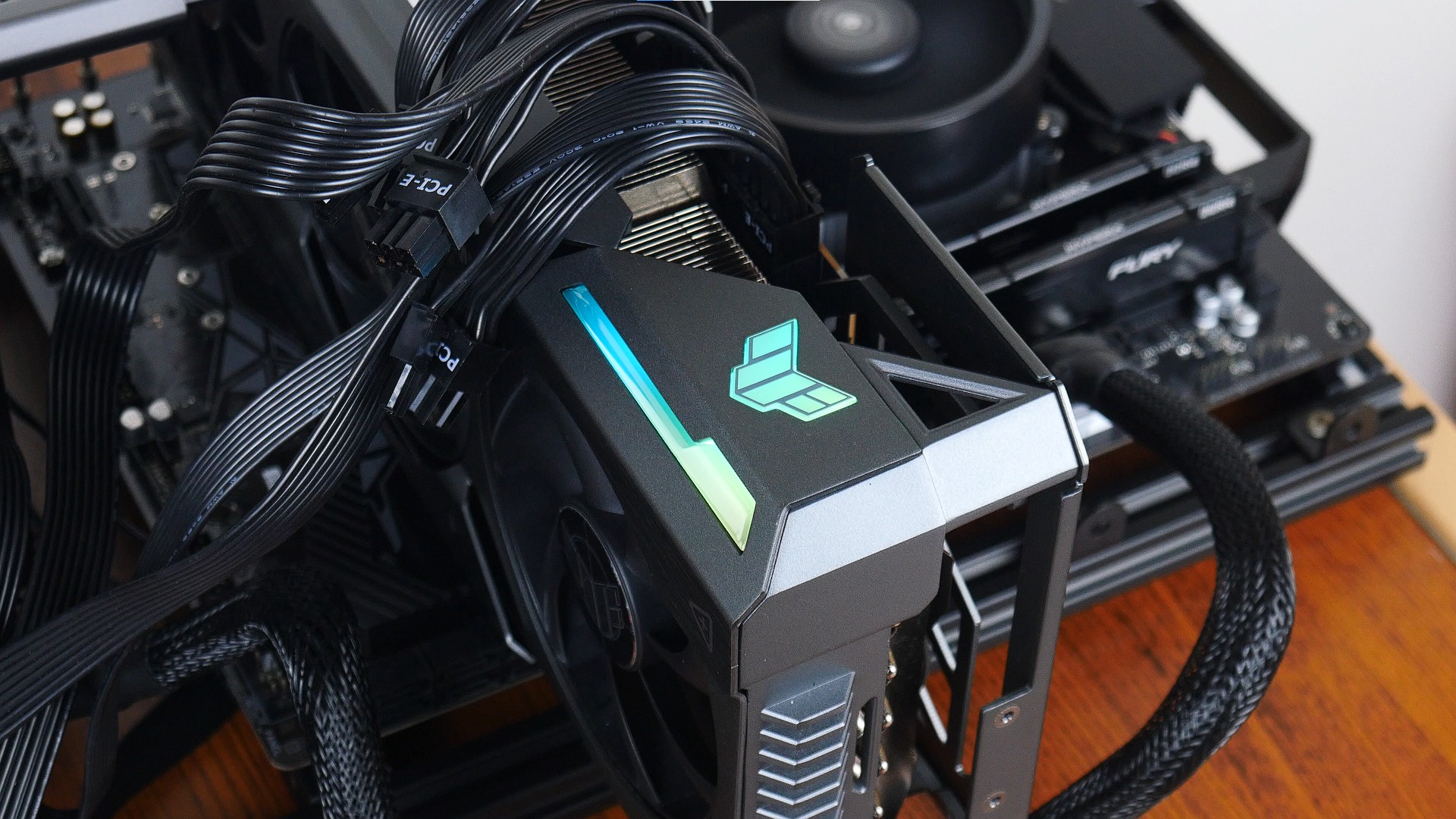 ASUS TUF Gaming Radeon RX 7900 XT OC Edition 20GB GDDR6 RGB LED
