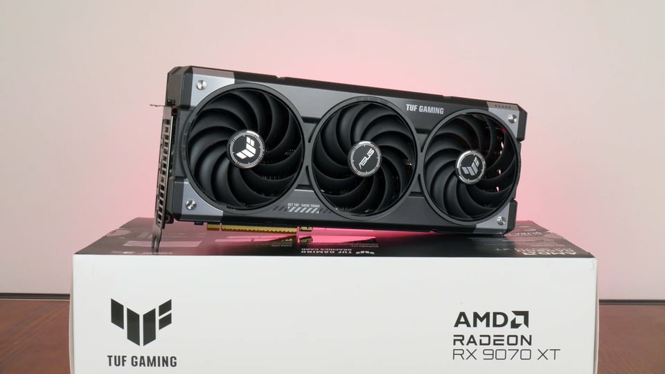 ASUS TUF Gaming Radeon RX 9070 XT OC Edition 16GB GDDR6