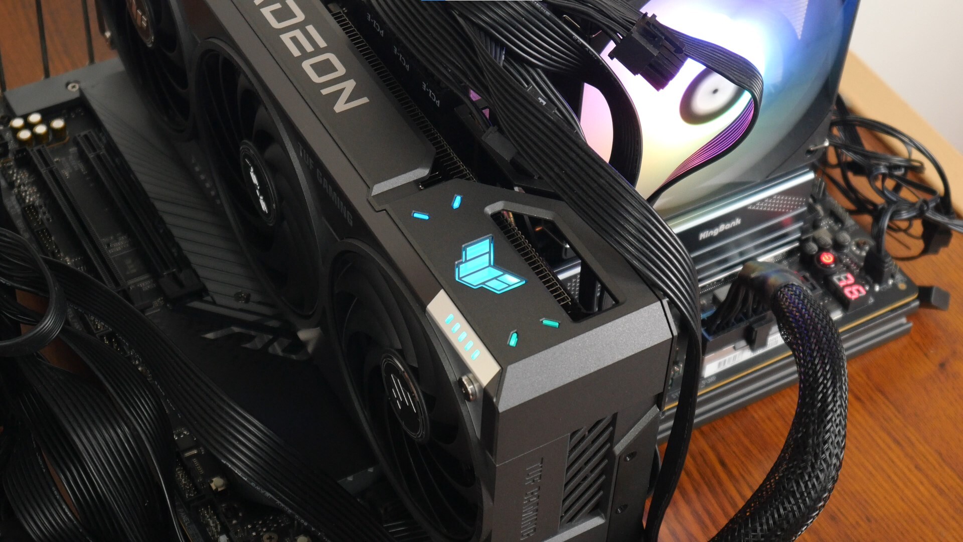 ASUS TUF Gaming Radeon RX 9070 XT OC Edition 16GB GDDR6 RGB Lighting