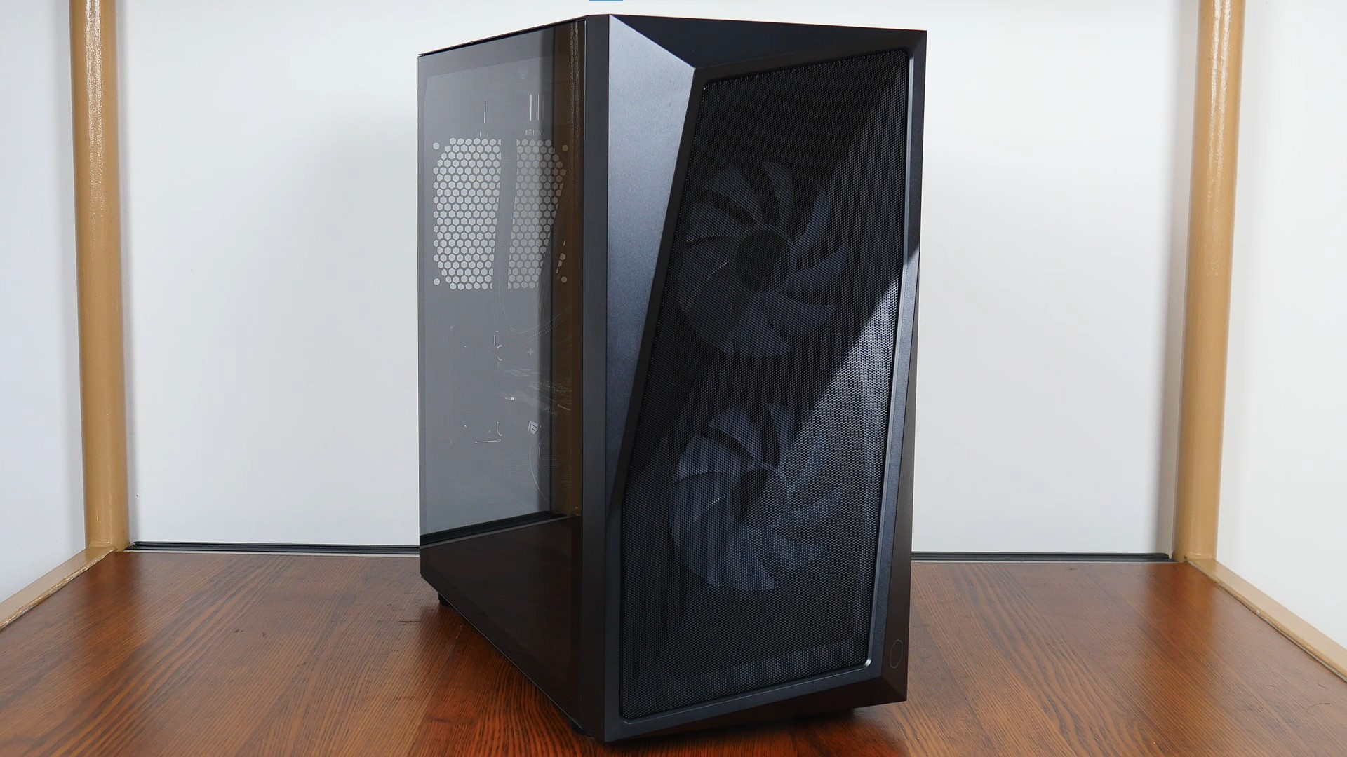 Cooler Master CMP 320 Aesthetics (8)