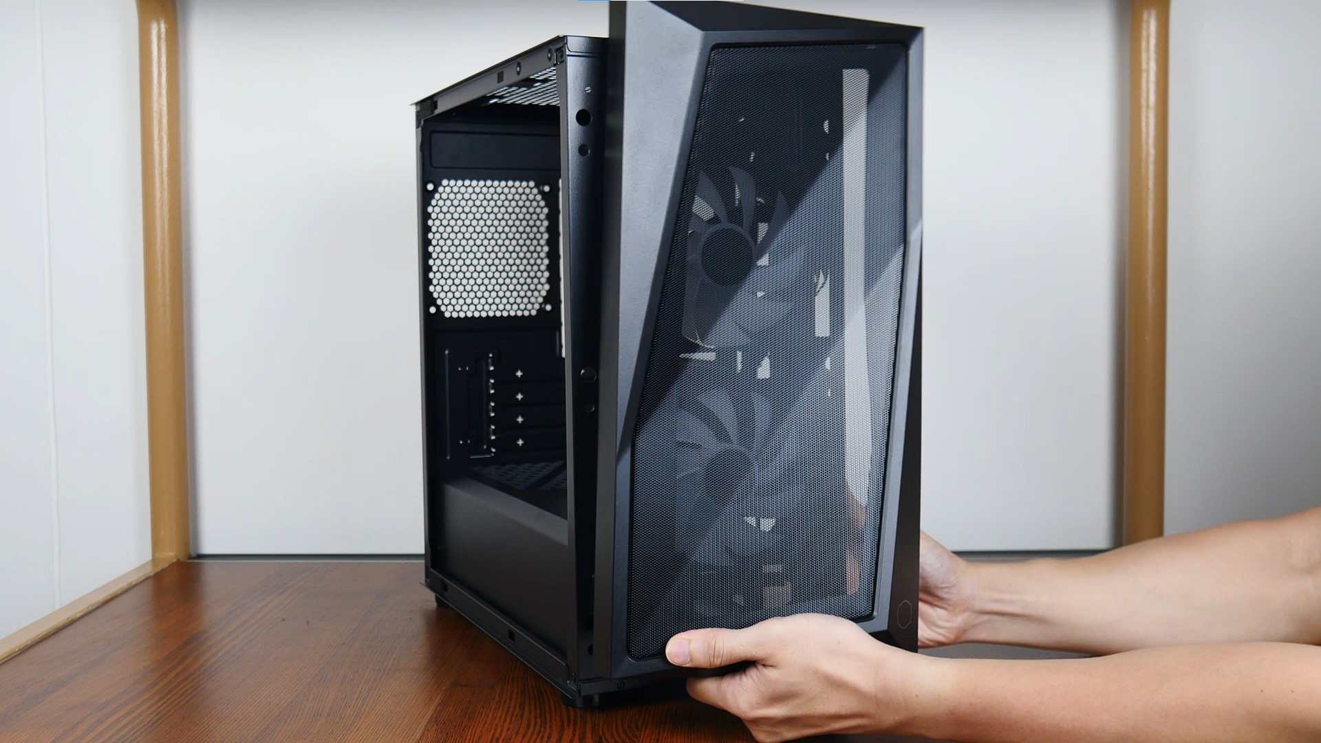 Cooler Master CMP 320 Front Panel Removal