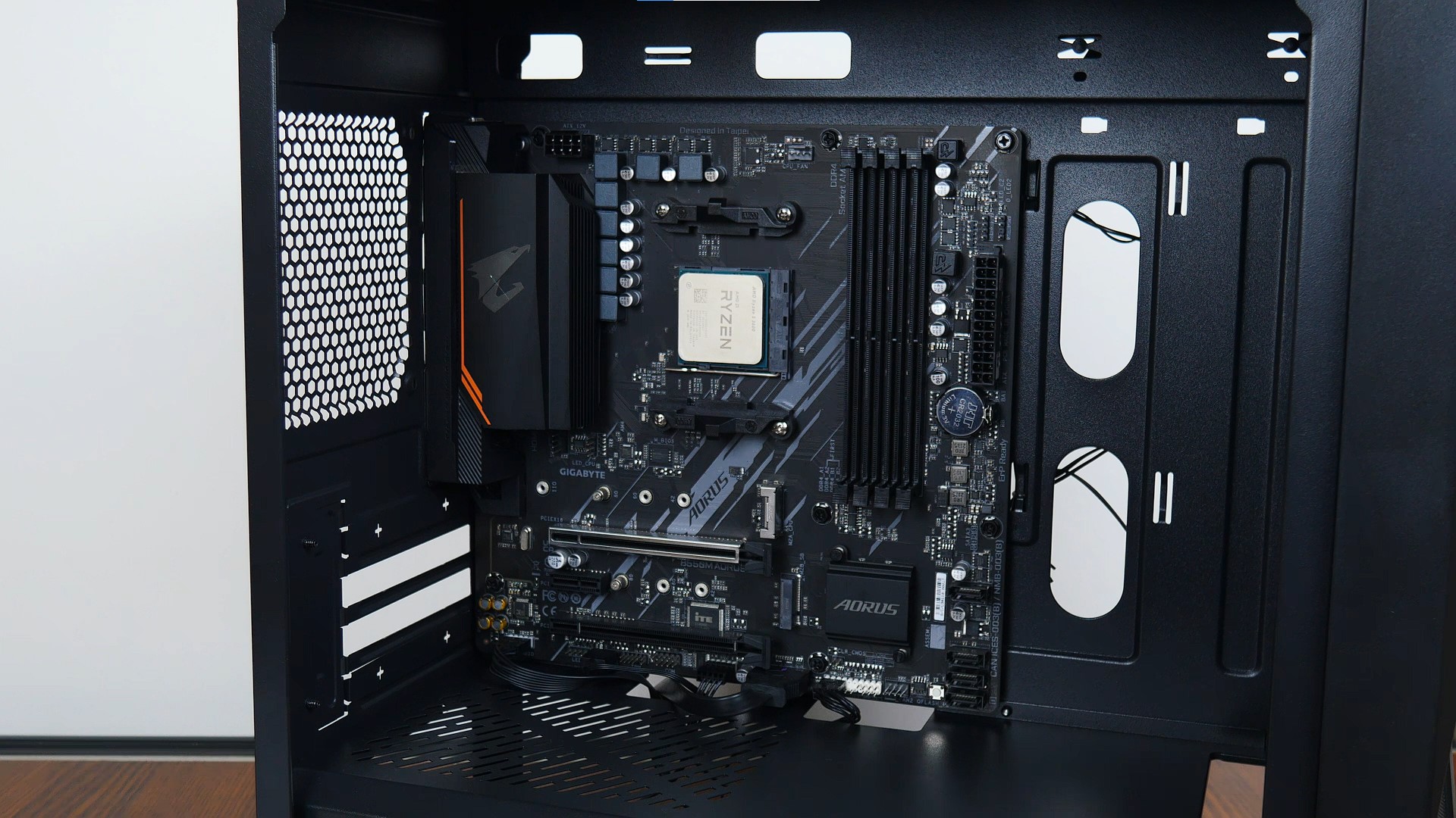 Cooler Master CMP 320 Motherboard Installation