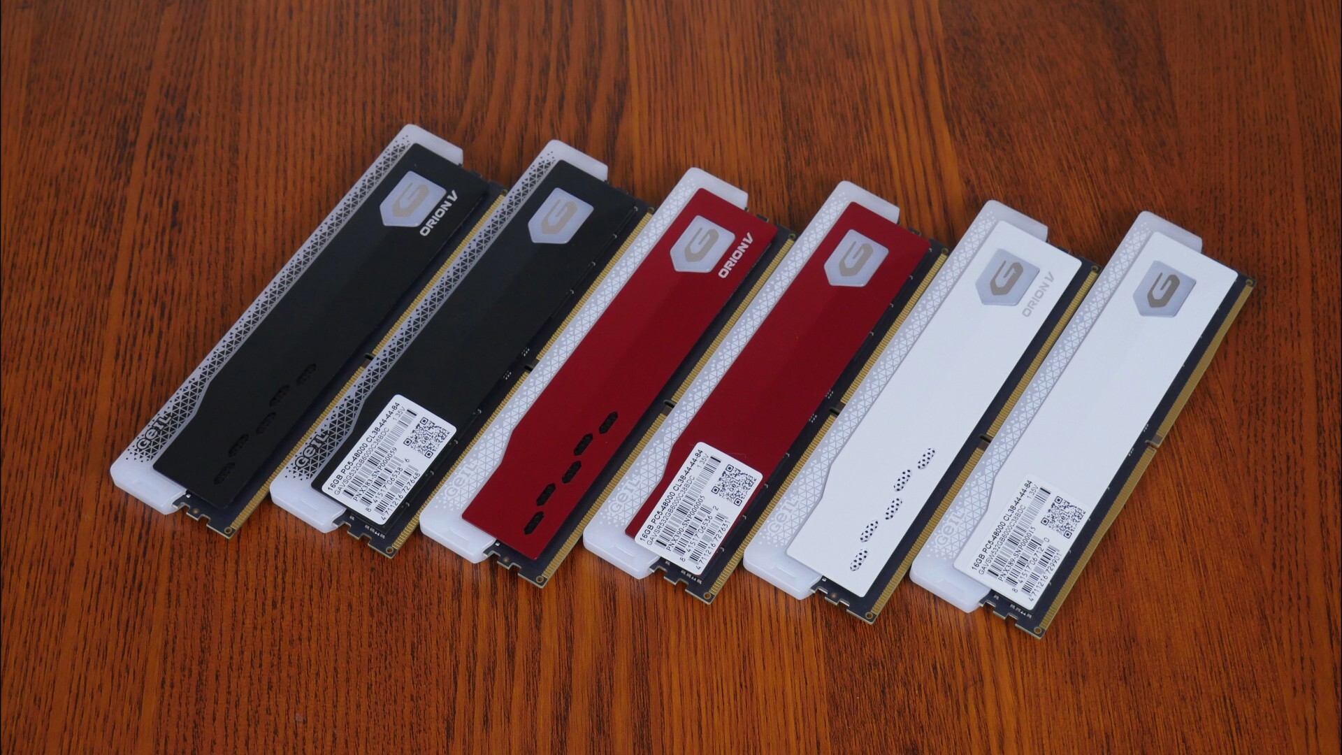 GeIL Orion V RGB AMD Edition Titanium Grey, Racing Red, Glacier White