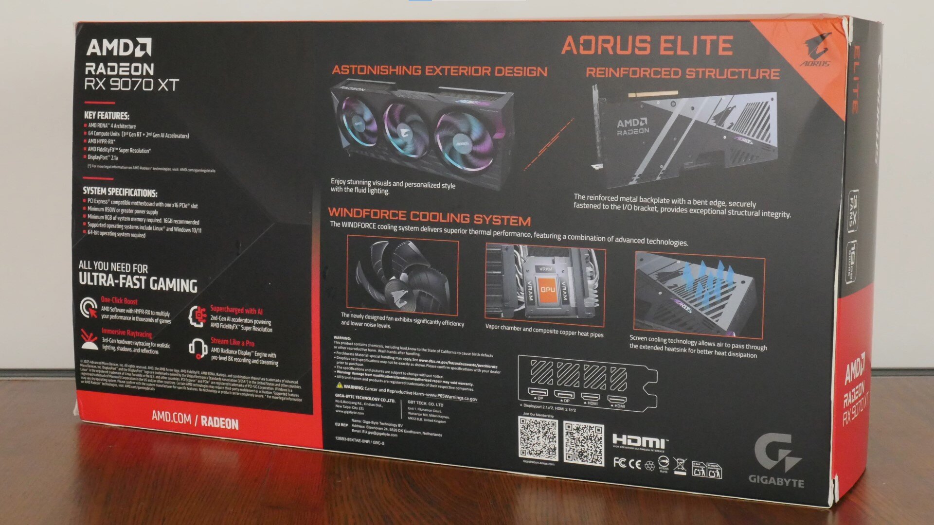 Gigabyte AORUS Radeon RX 9070 XT ELITE 16G Packaging (Rear)