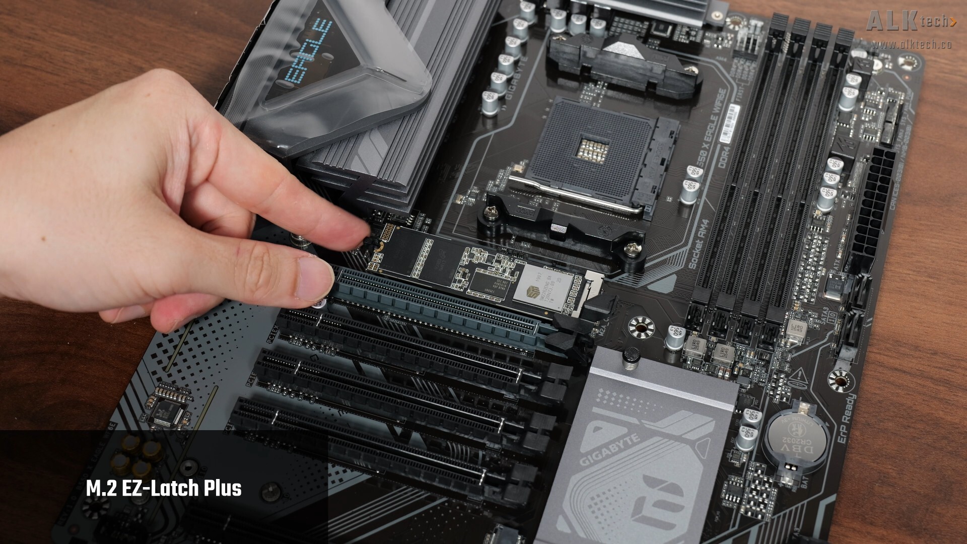 Gigabyte B550 X EAGLE WIFI6E M.2 EZ-Latch Plus