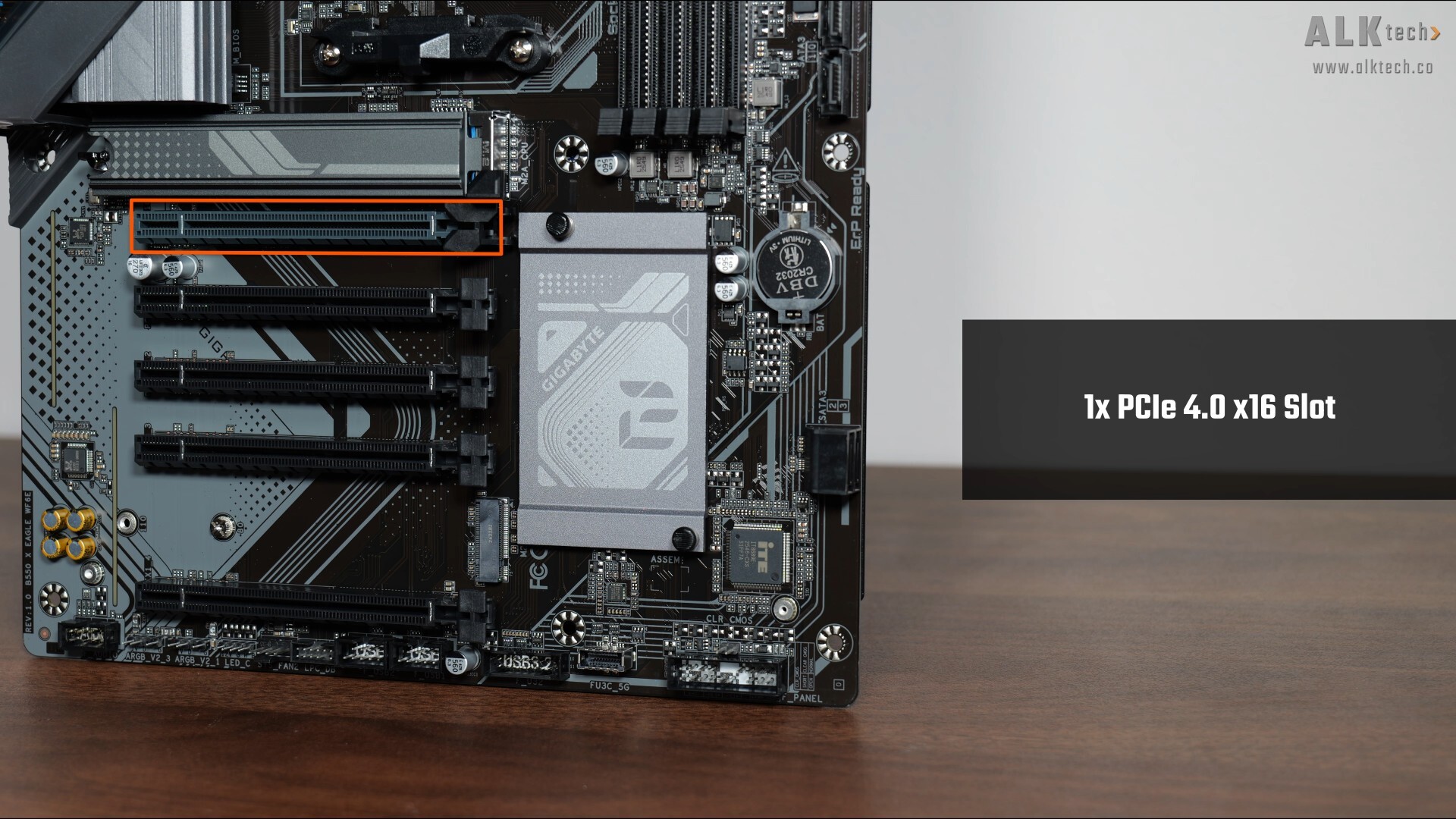 Gigabyte B550 X EAGLE WIFI6E PCIe 4.0 x16 Slot