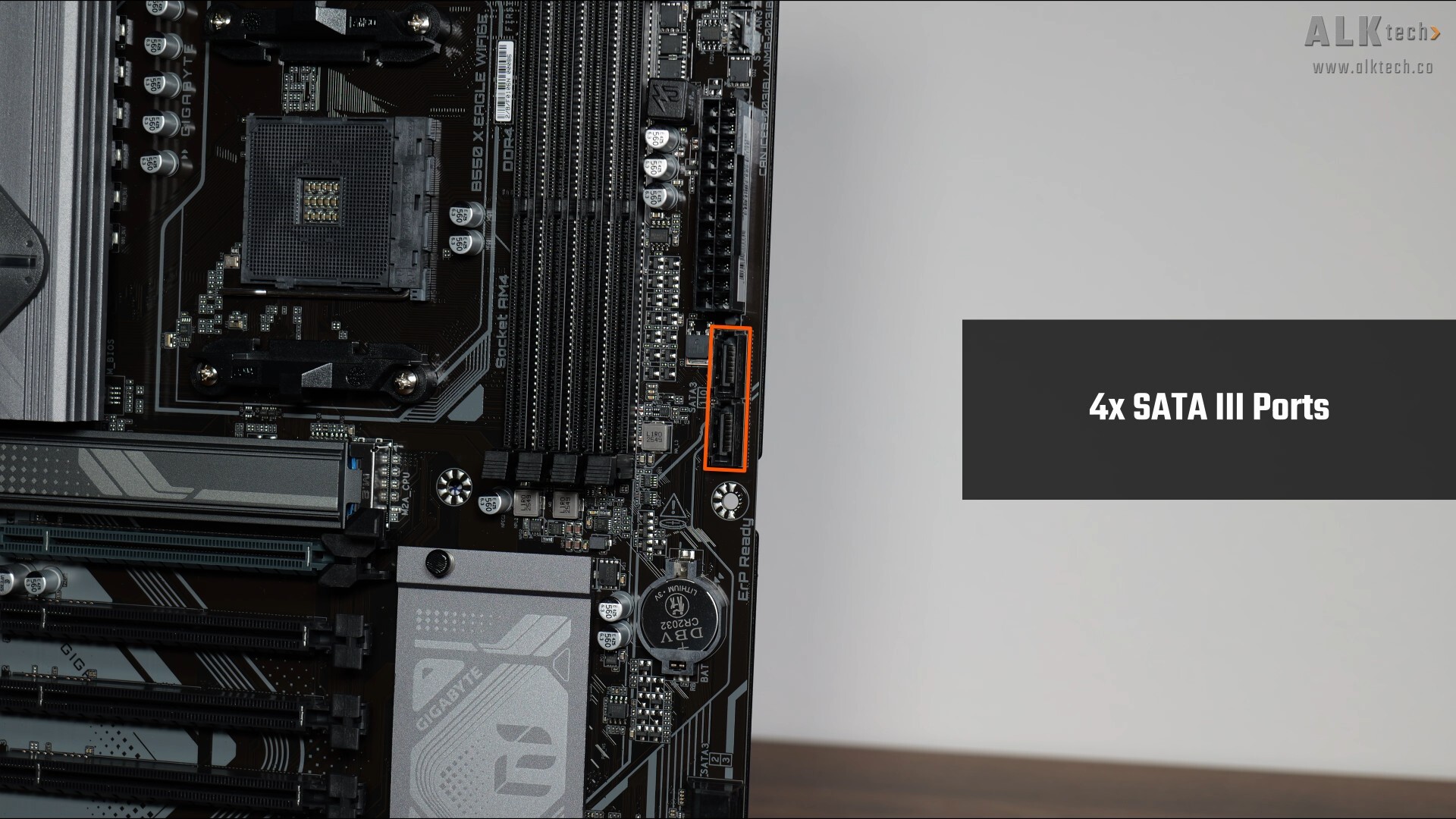 Gigabyte B550 X EAGLE WIFI6E SATA Ports (1)