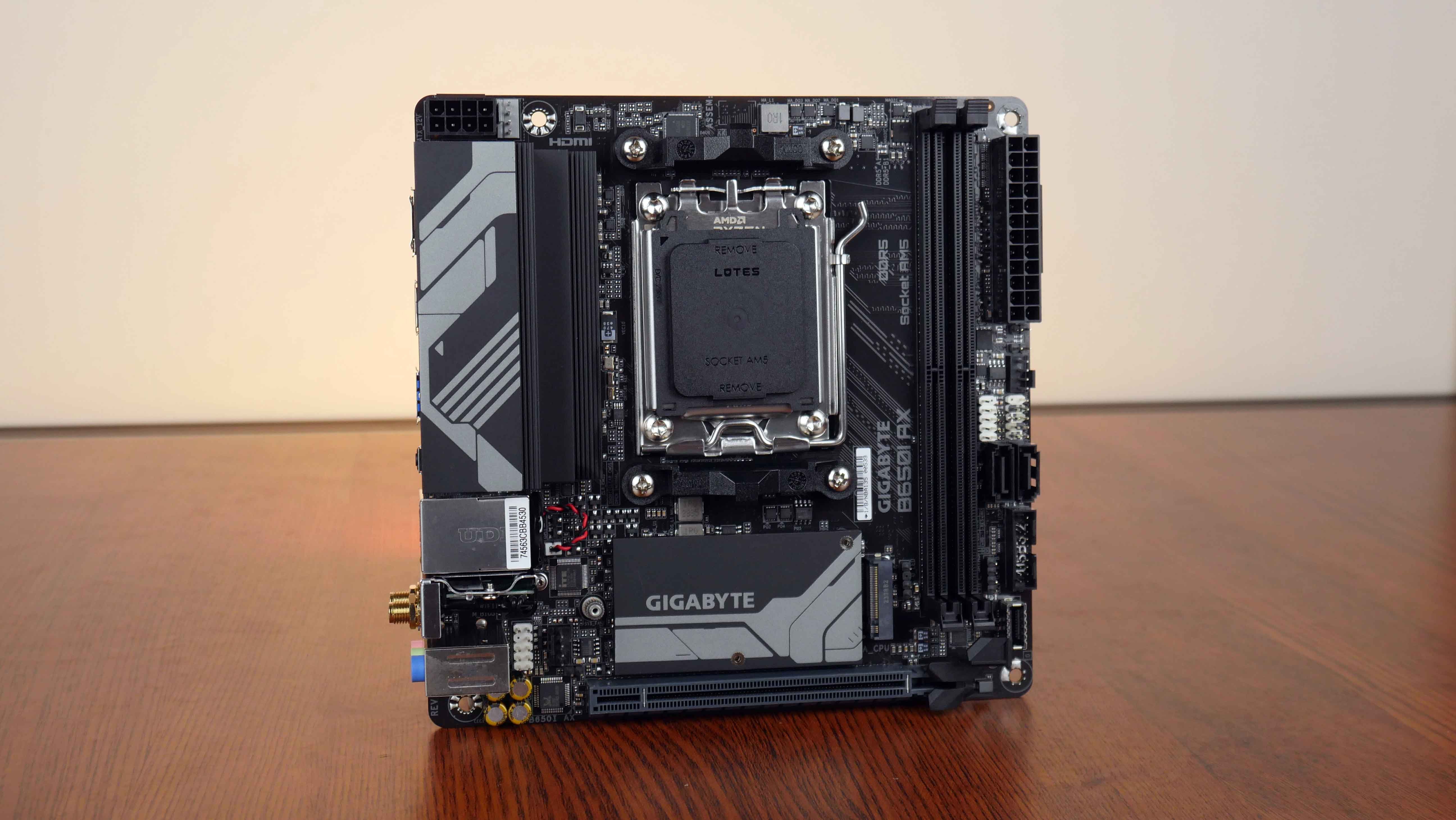 Gigabyte B650I AX Featured Image