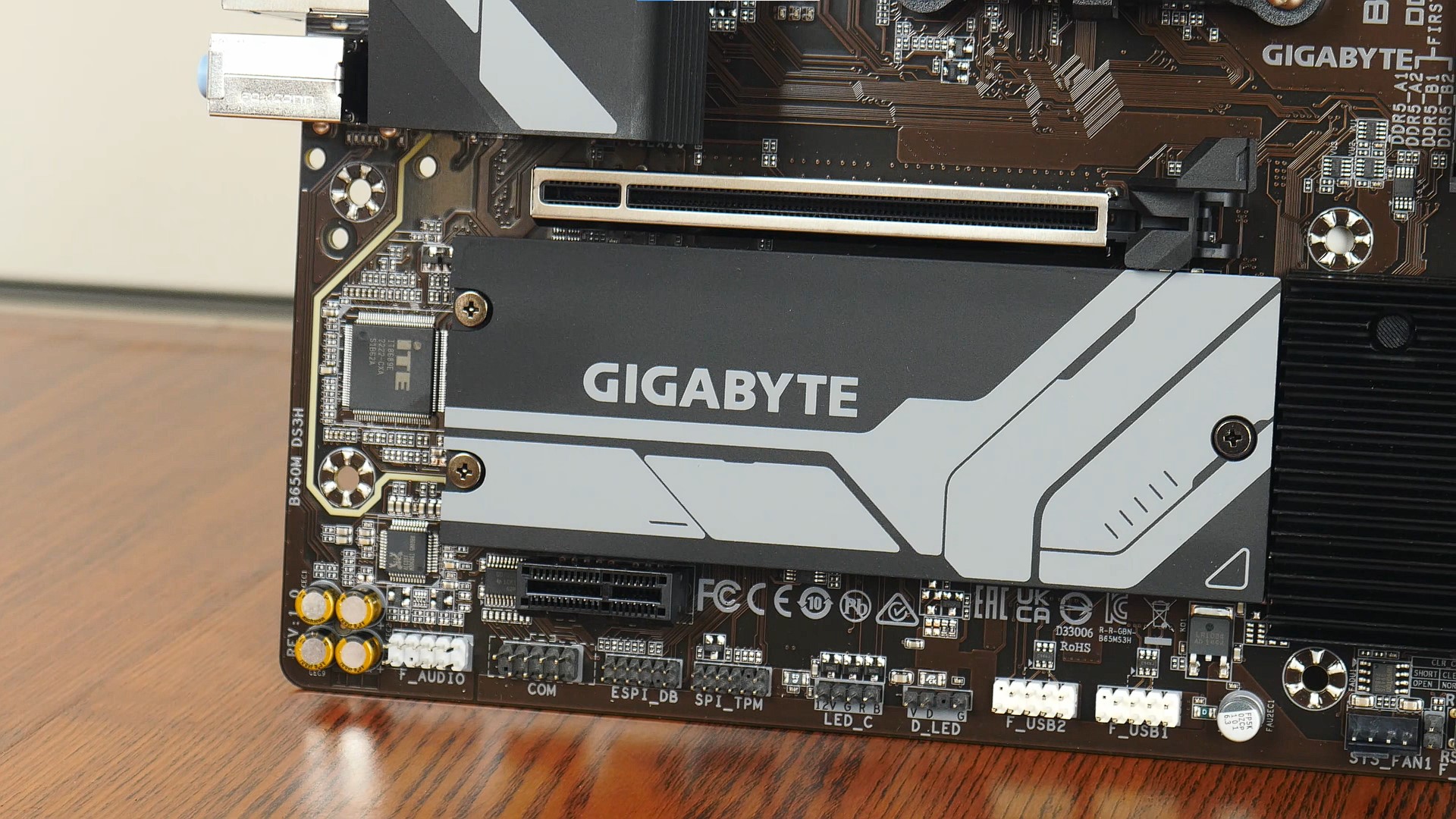 Gigabyte B650M DS3H M.2 Heatsink