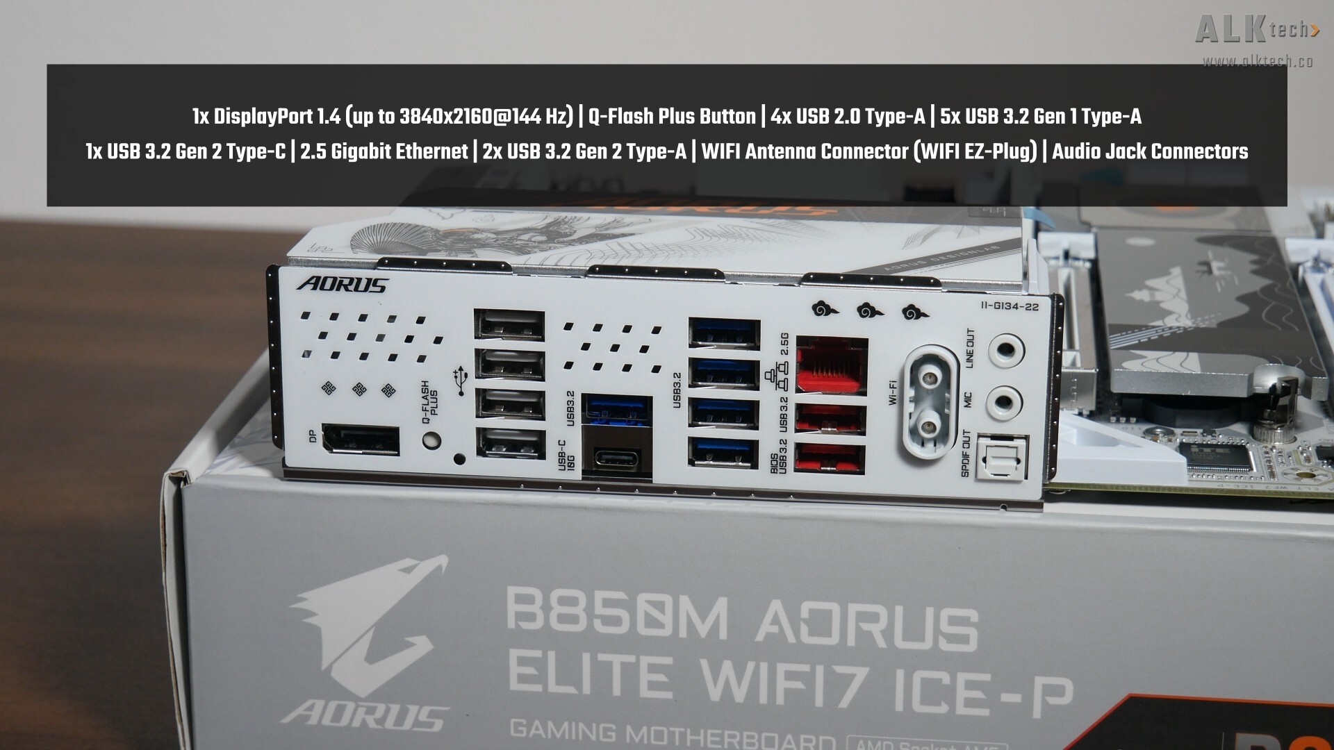 Gigabyte B850M AORUS ELITE WIFI7 ICE-P Rear IO