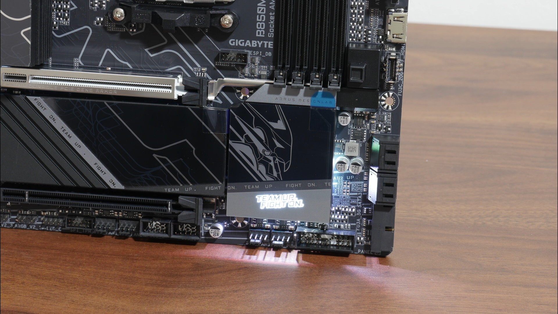 Gigabyte B850M AORUS PRO WIFI7 Aesthetics (Chipset RGB)