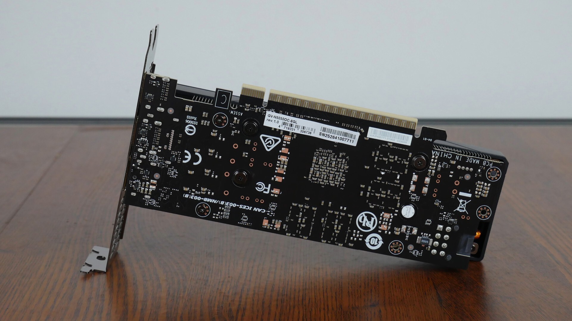 Gigabyte GeForce RTX 5050 OC Low Profile 8G Aesthetics (Rear)