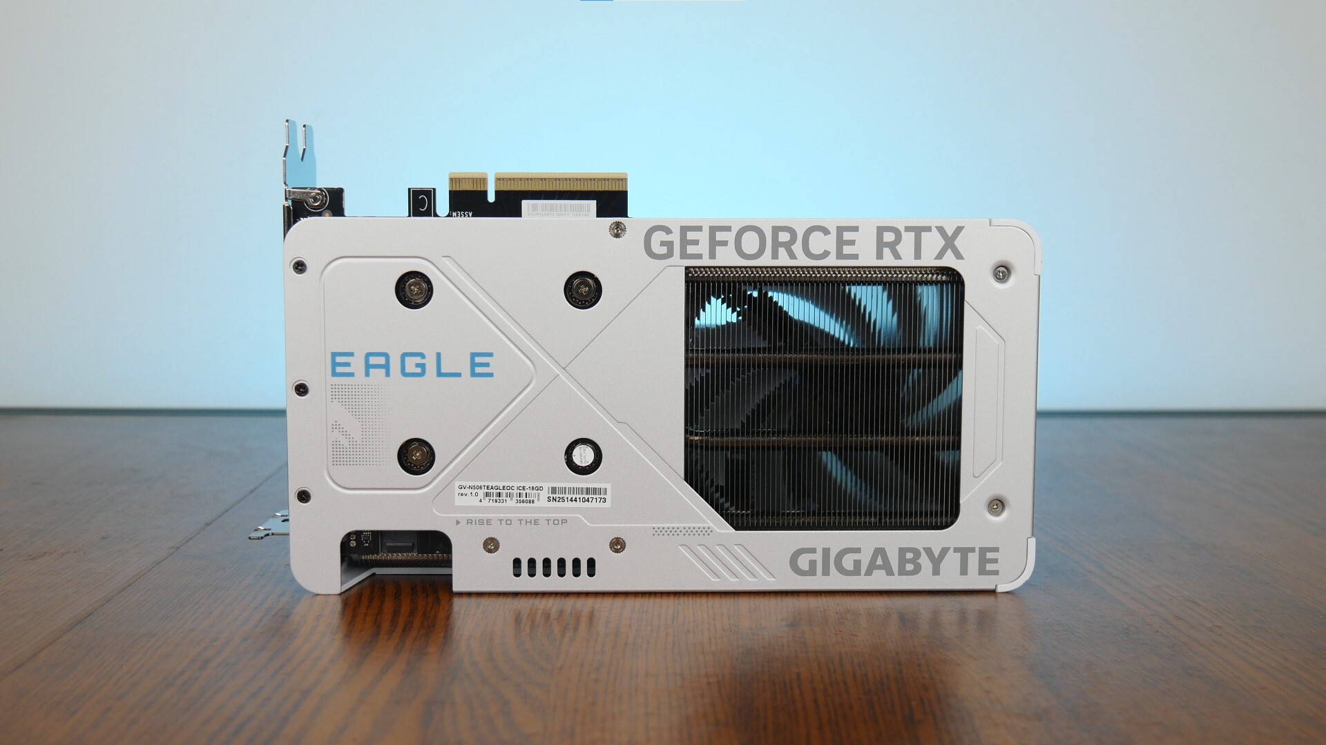 Gigabyte GeForce RTX 5060 Ti EAGLE OC ICE 16G Aesthetics (Rear)