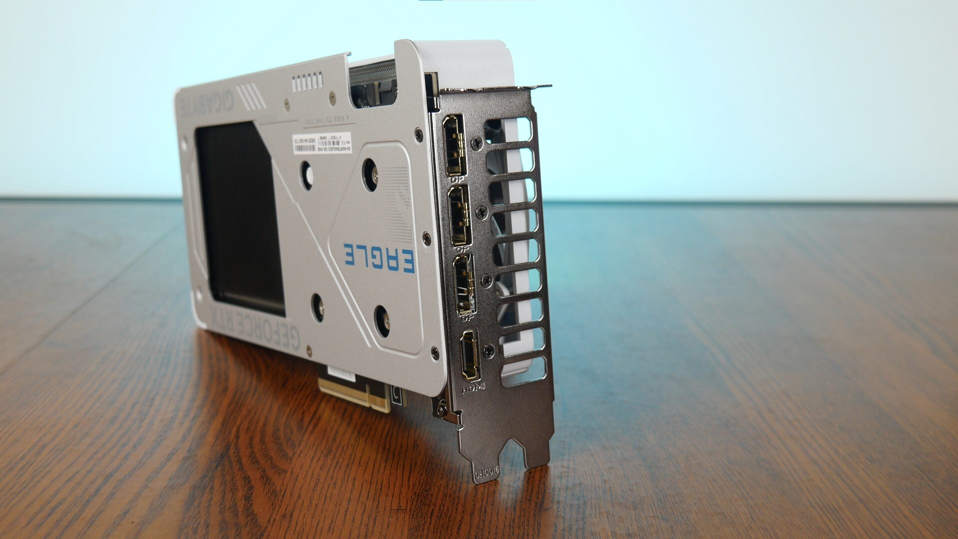 Gigabyte GeForce RTX 5060 Ti EAGLE OC ICE 16G Display Output Ports