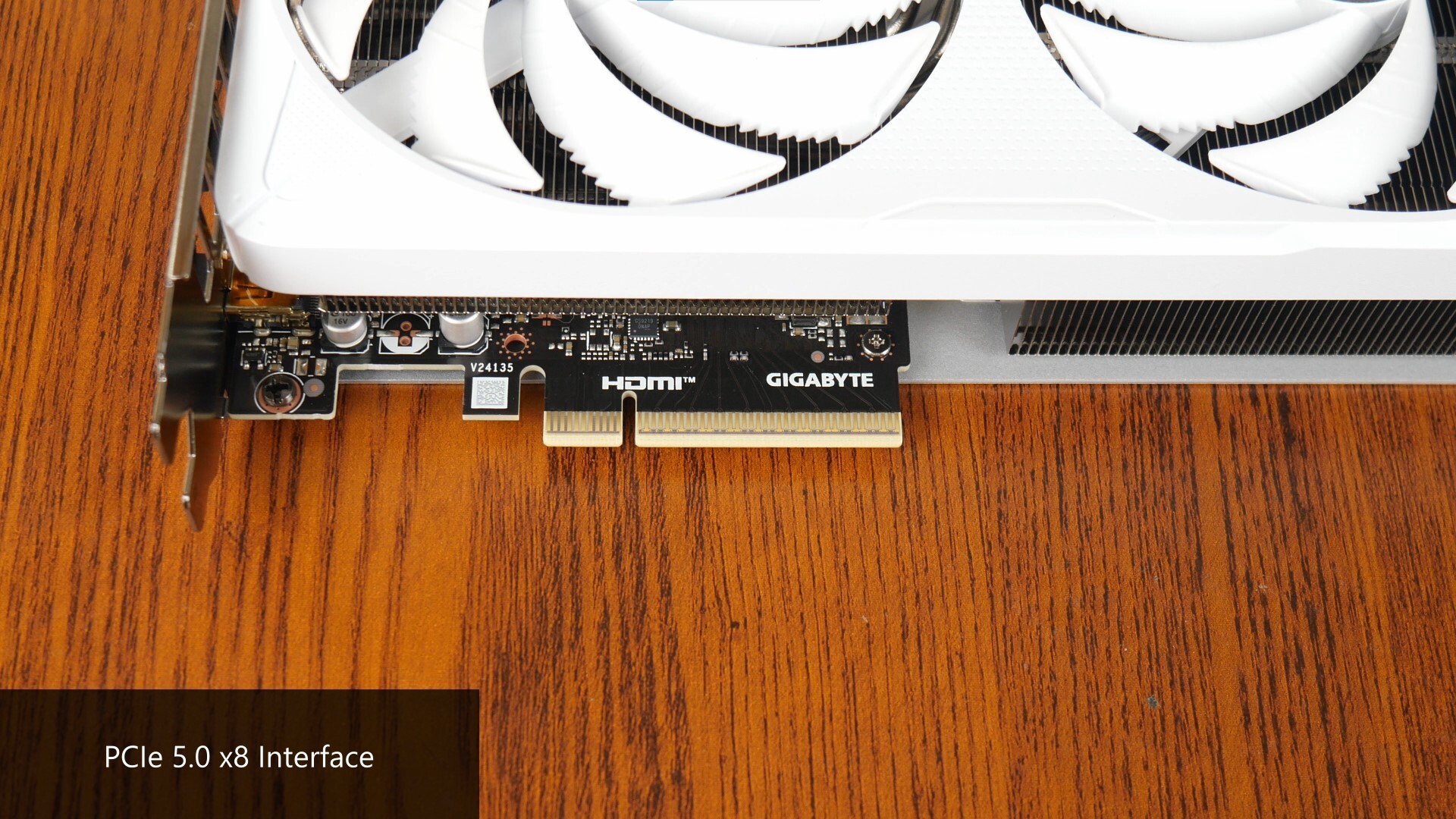 Gigabyte GeForce RTX 5060 Ti EAGLE OC ICE 16G PCIe Interface