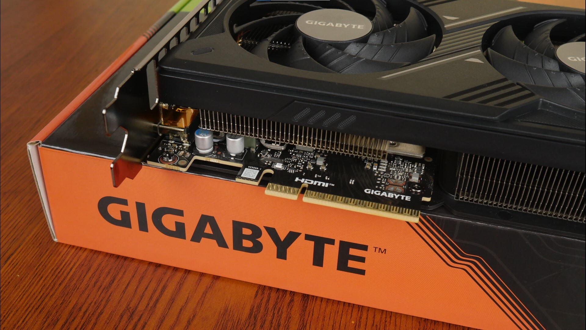 Gigabyte GeForce RTX 5060 WINDFORCE OC 8G PCIe Interface