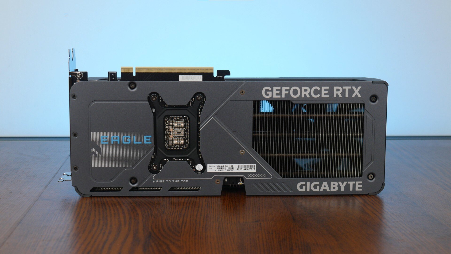 Gigabyte GeForce RTX 5070 EAGLE OC SFF 12G Aesthetics (Rear)