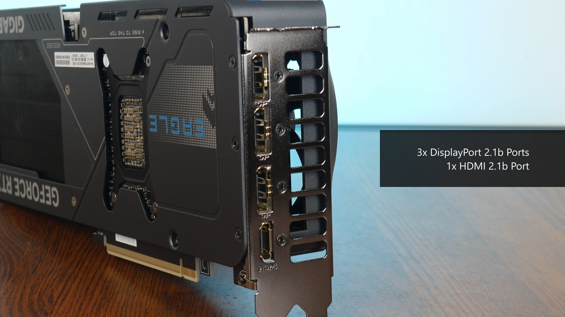Gigabyte GeForce RTX 5070 EAGLE OC SFF 12G Display Output