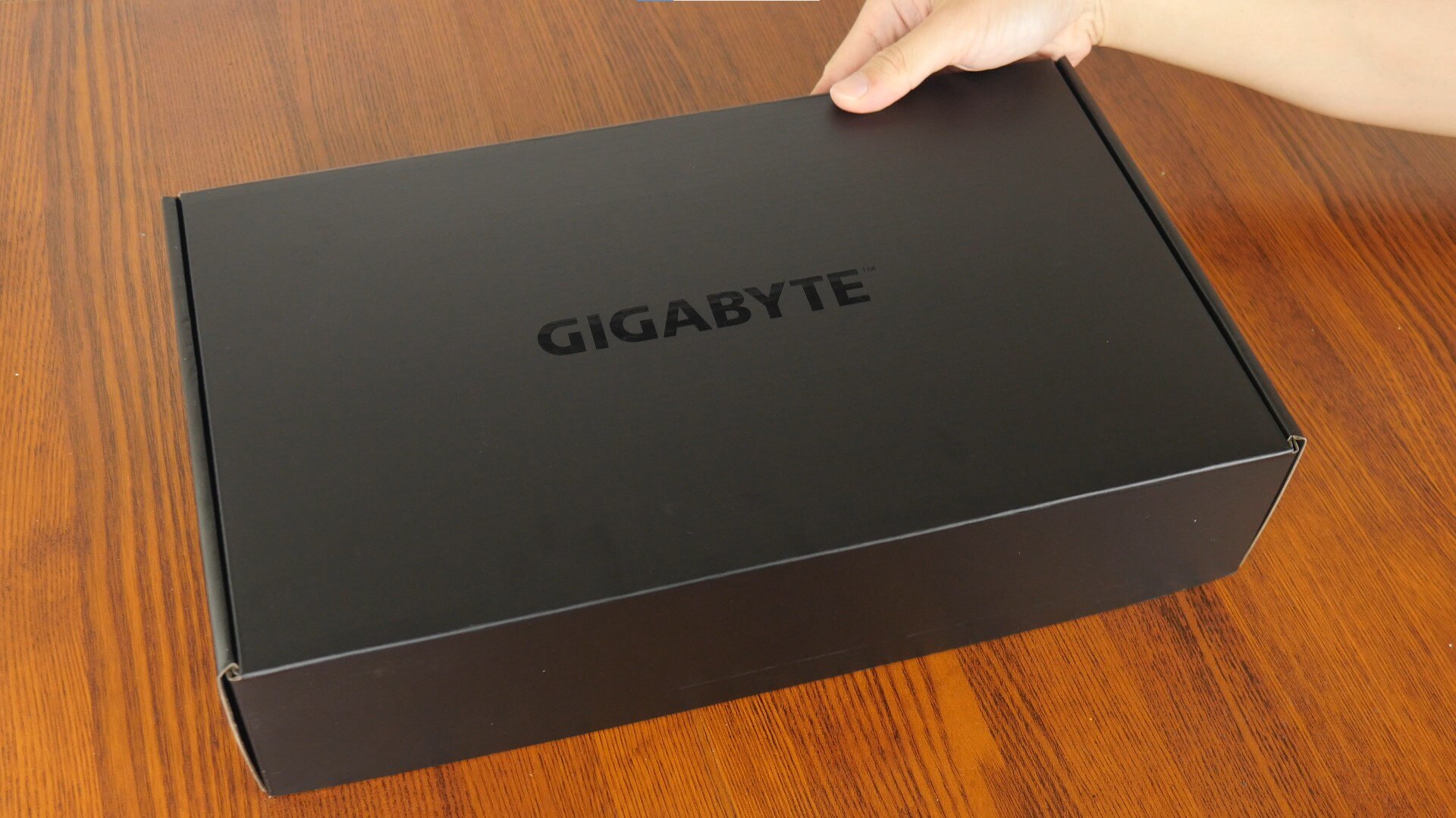 Gigabyte GeForce RTX 5070 EAGLE OC SFF 12G Packaging (Internal)