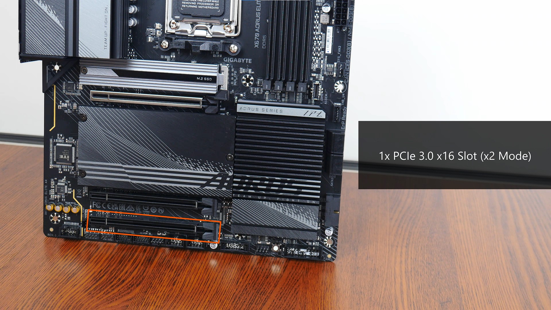 Gigabyte X670 AORUS ELITE AX PCIe 3.0 x16 Slot