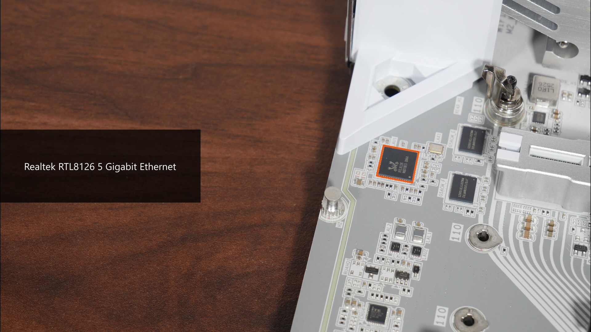 Gigabyte X870 AORUS STEALTH ICE Ethernet