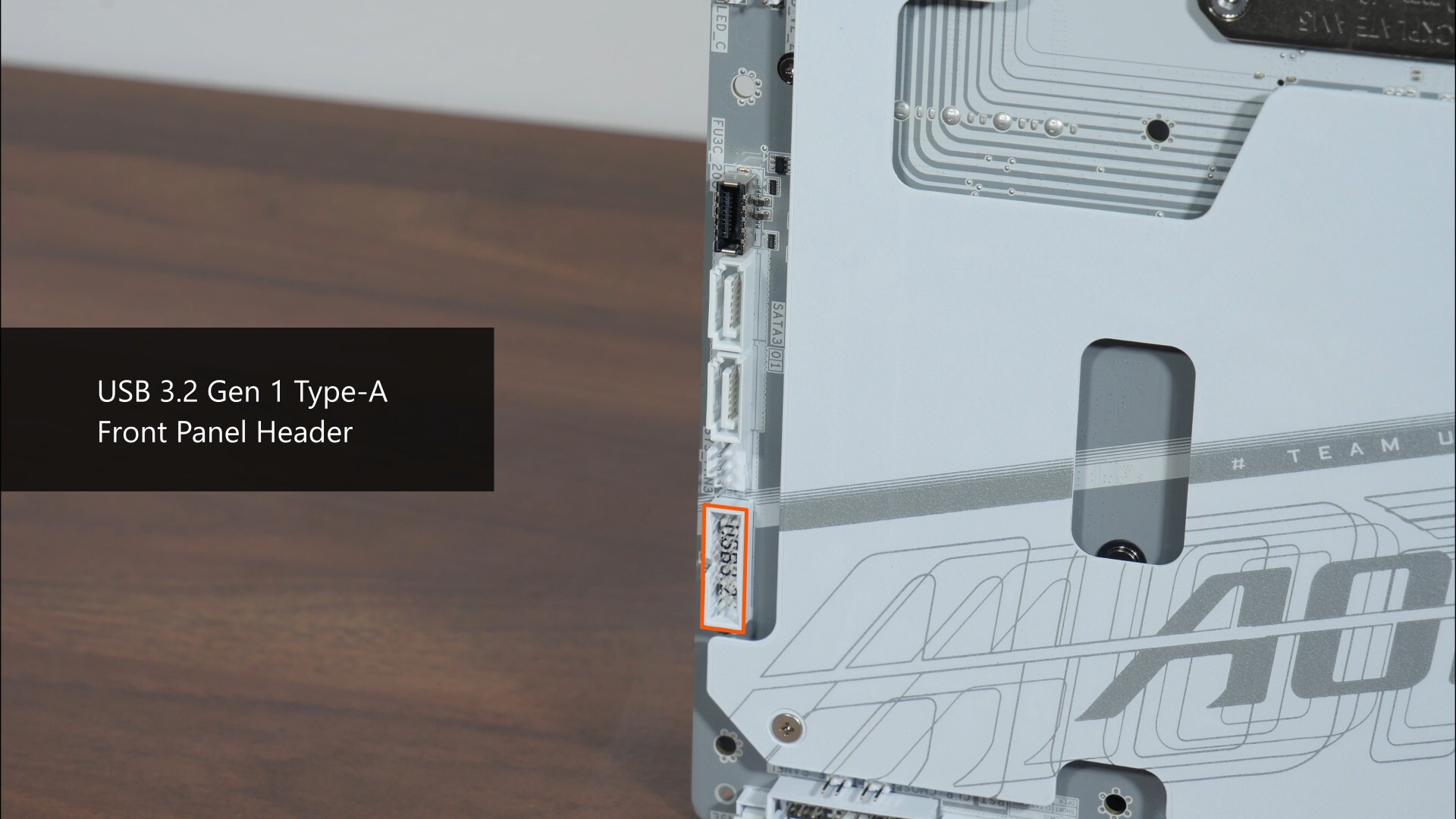 Gigabyte X870 AORUS STEALTH ICE Front Panel USB 3.2 Gen 1 Type-A