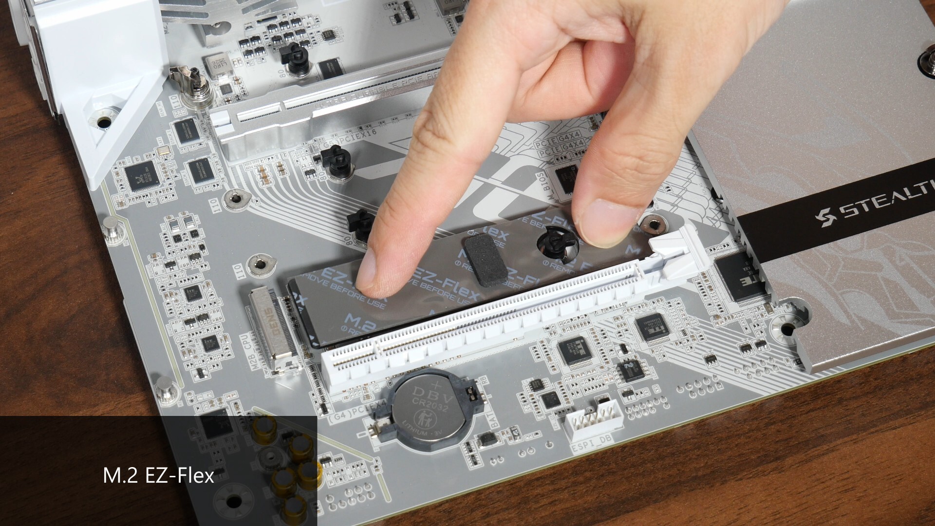 Gigabyte X870 AORUS STEALTH ICE M.2 EZ-Flex