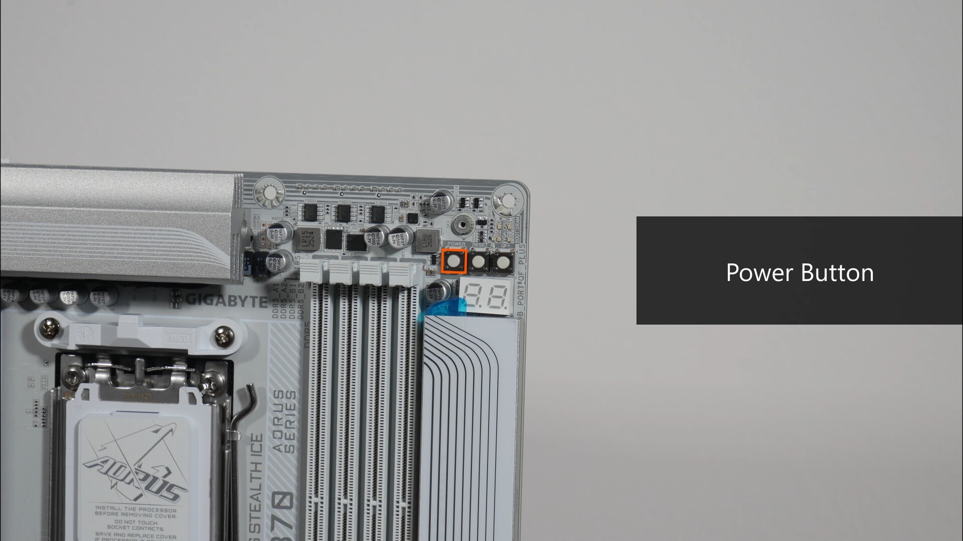 Gigabyte X870 AORUS STEALTH ICE Power Button