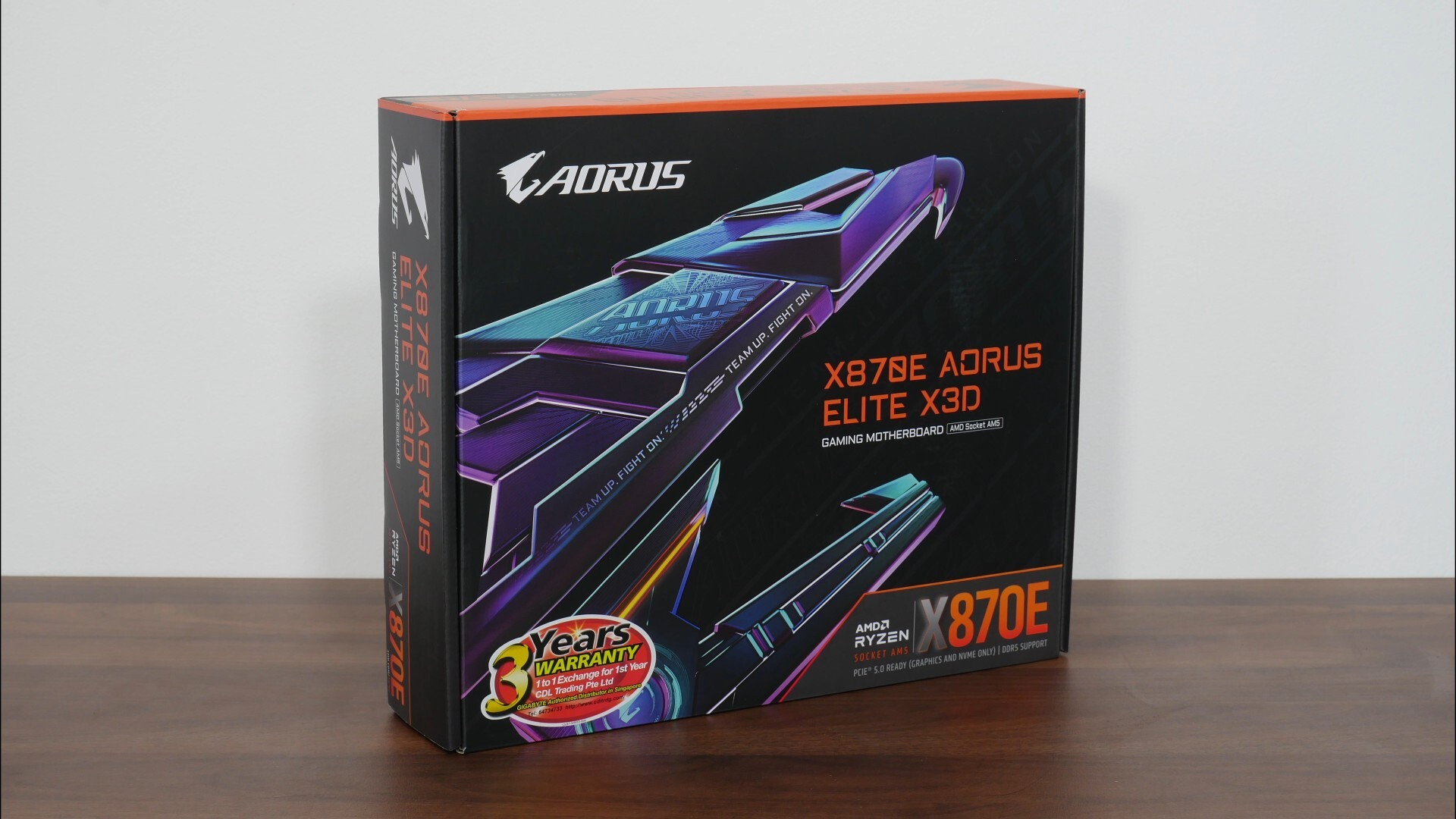 Gigabyte X870E AORUS ELITE X3D Packaging (Front)
