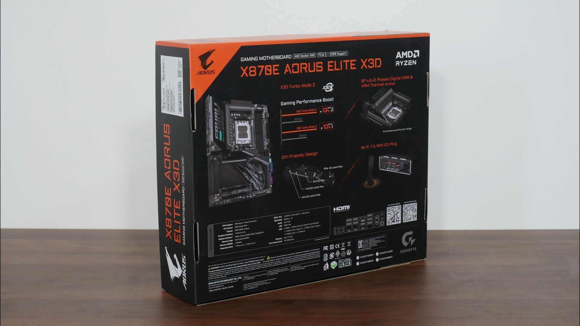 Gigabyte X870E AORUS ELITE X3D Packaging (Rear)